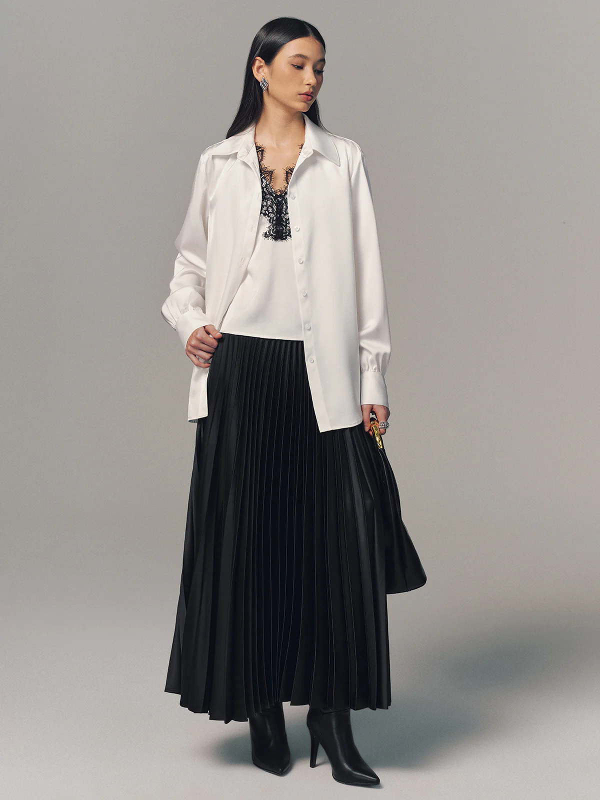 2 in 1 Contrast Lace Satin Shirt - Image 4
