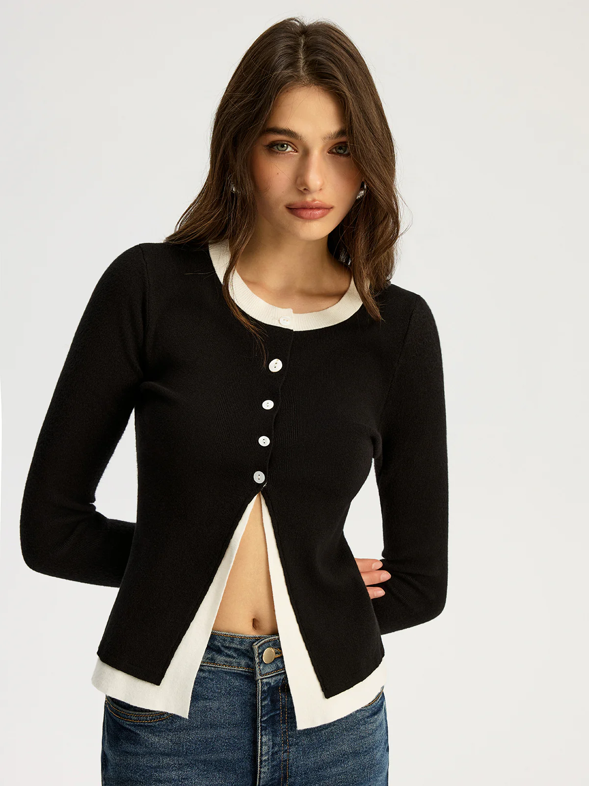 2 in 1 Contrast Trim Slit Knit Top - Image 3