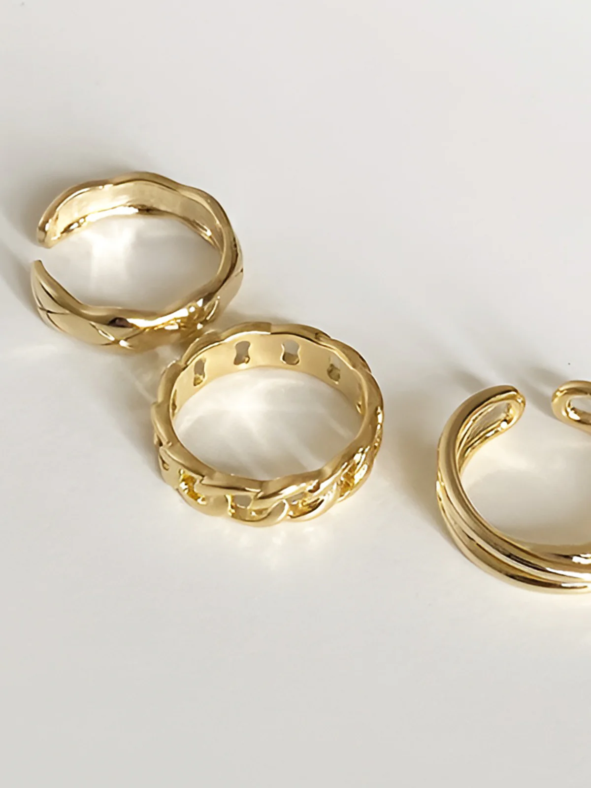 3pcs Golden Tunnel Twisted Hoop Ring - Image 4