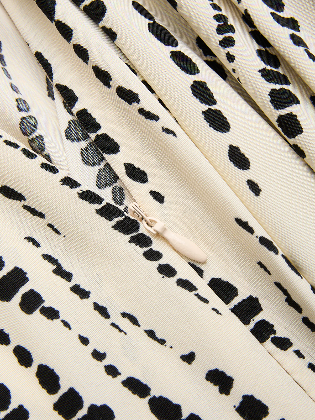 Abstract Dot Print One-Shoulder Jumpsuit - Image 4