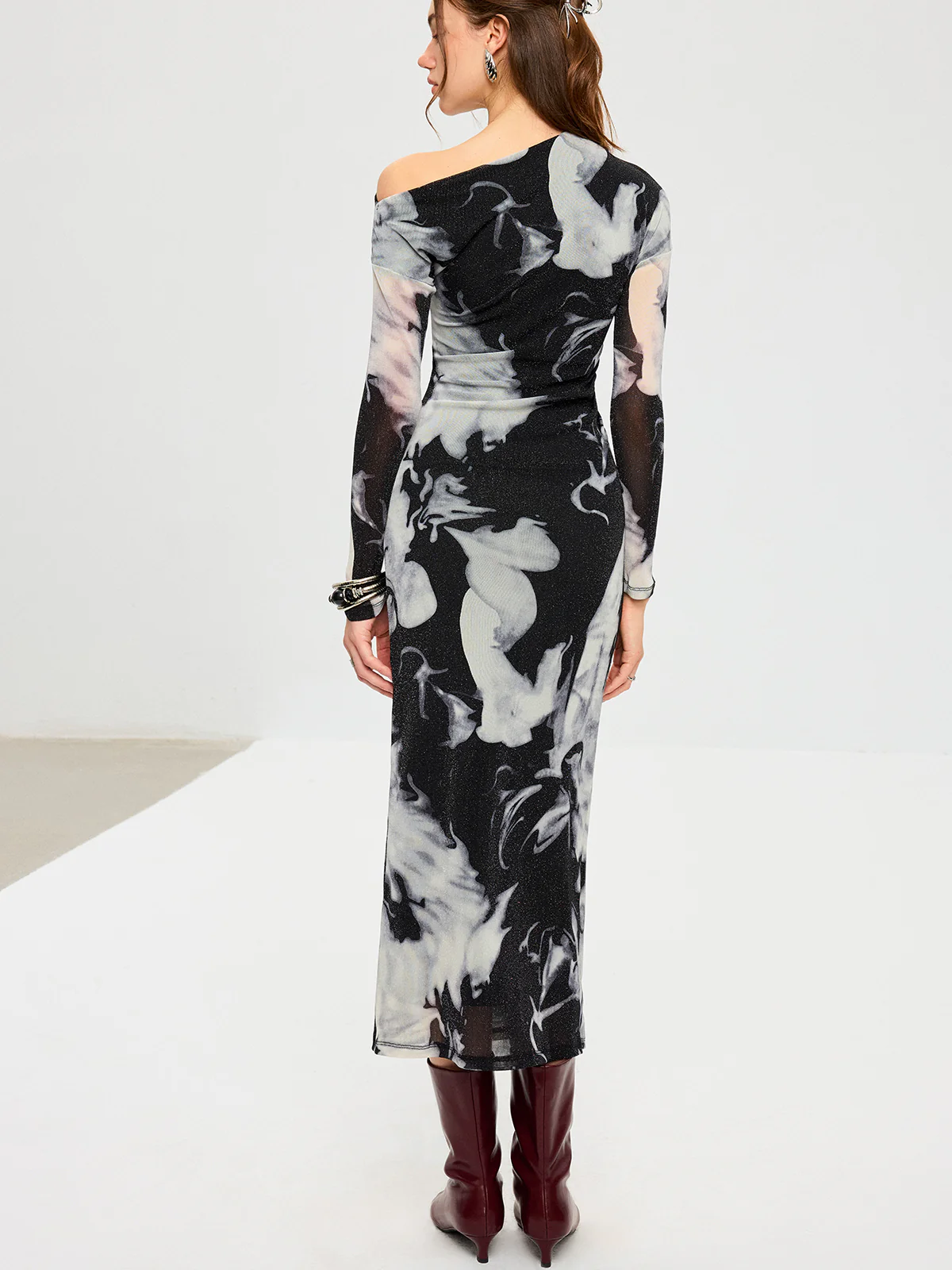 Abstract Print Mesh One-Shoulder Maxi Dress - Image 4