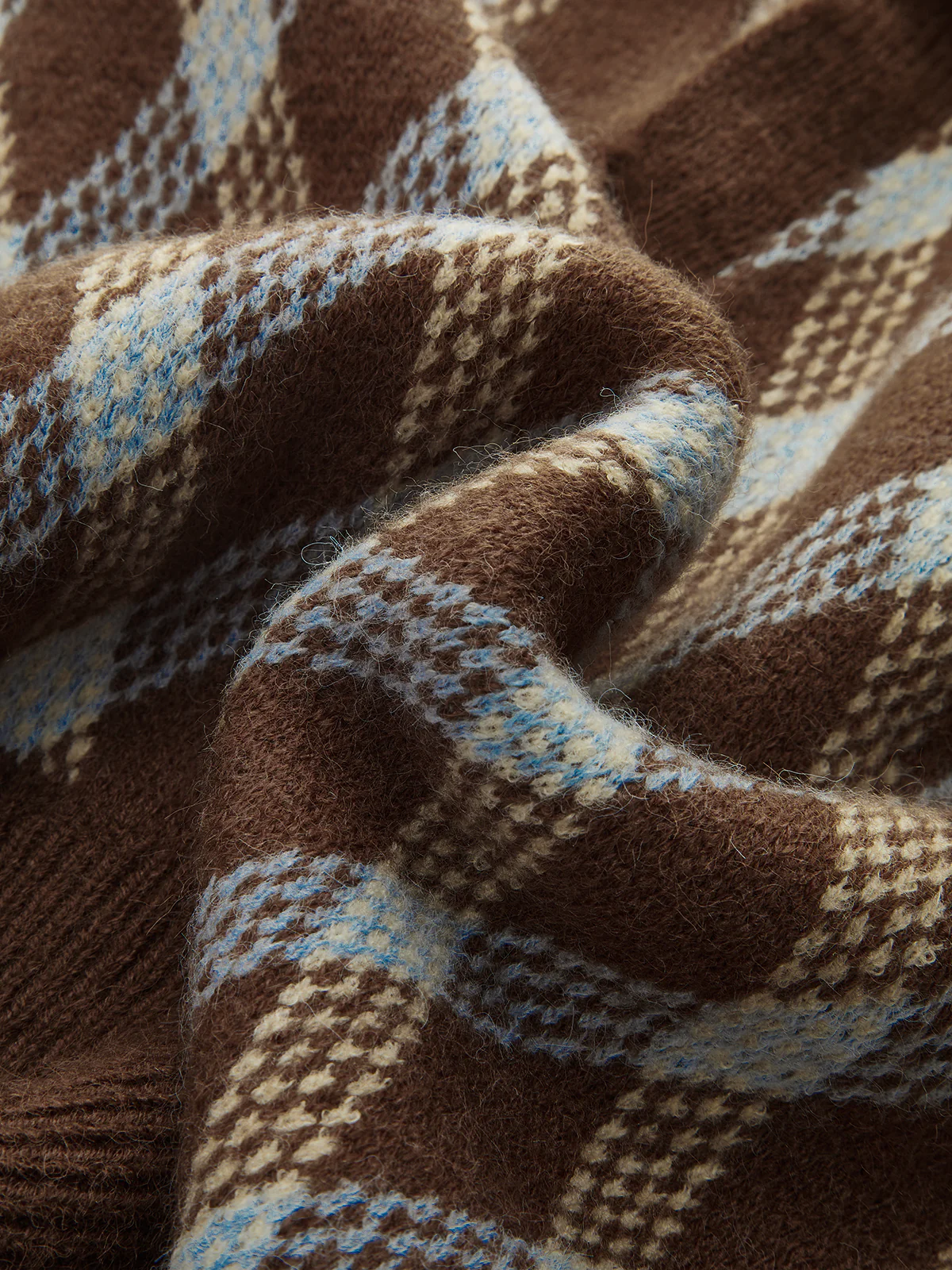 Argyle Patterned Collared Knit Sweater - Image 3