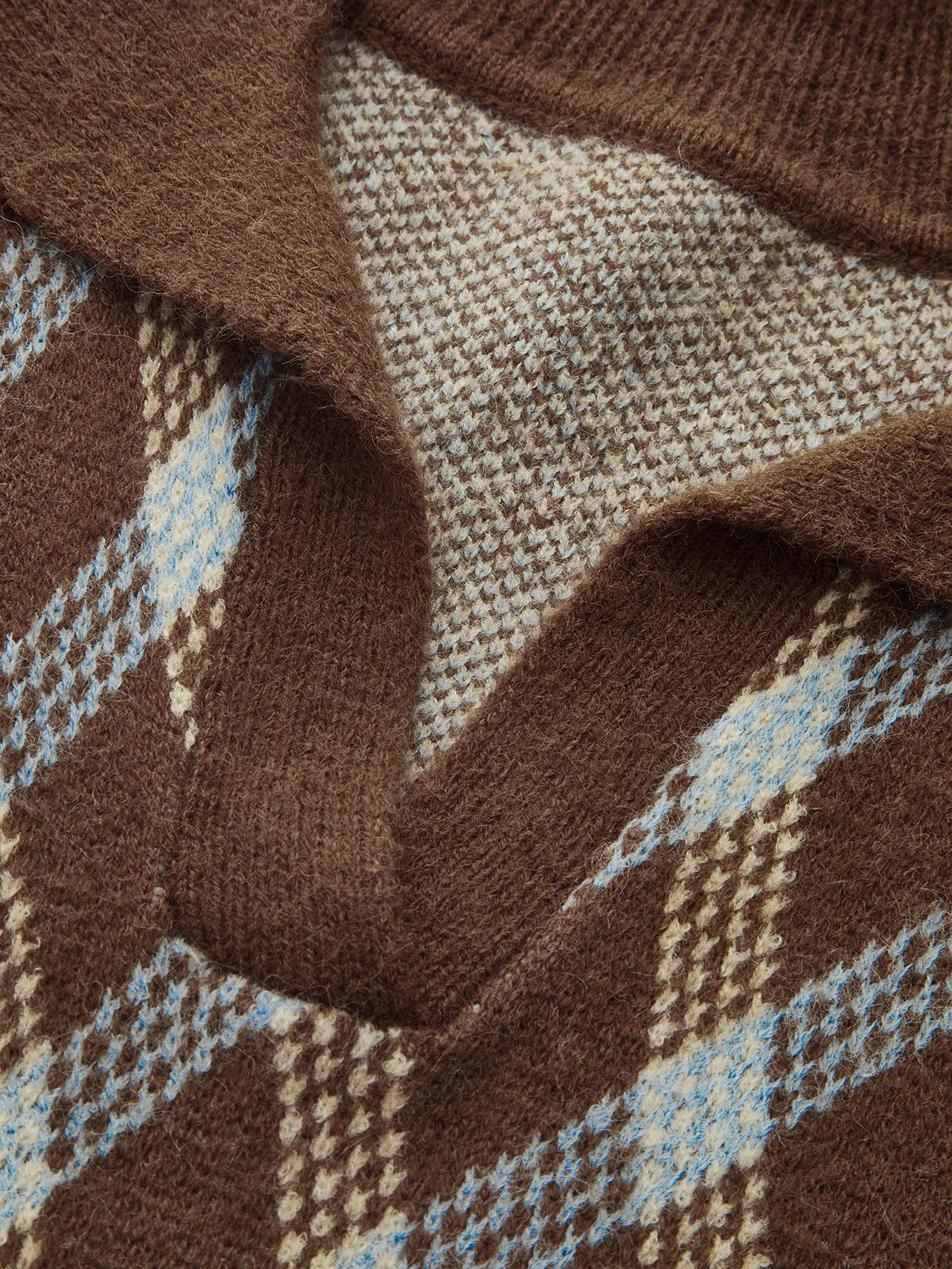 Argyle Patterned Collared Knit Sweater - Image 4