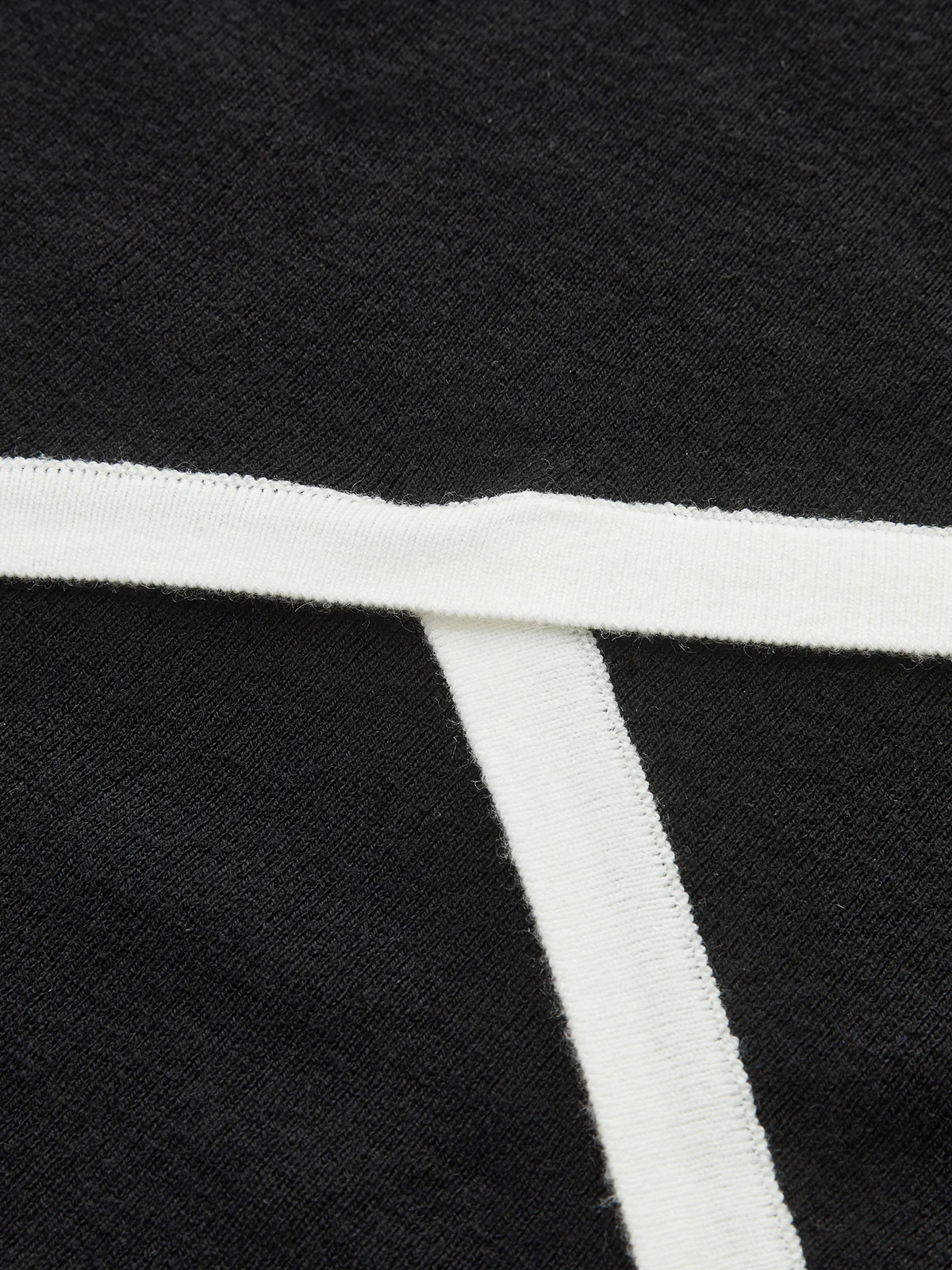 Asymmetric Contrast Trim Wool Blend Cropped Polo Top - Image 5
