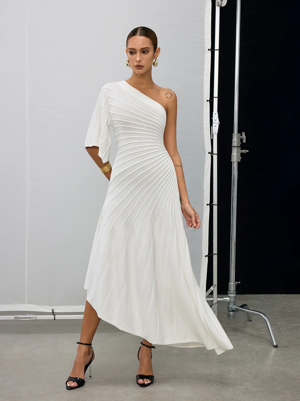 Asymmetric One-Shoulder Textured Sweater Dress - Image 3