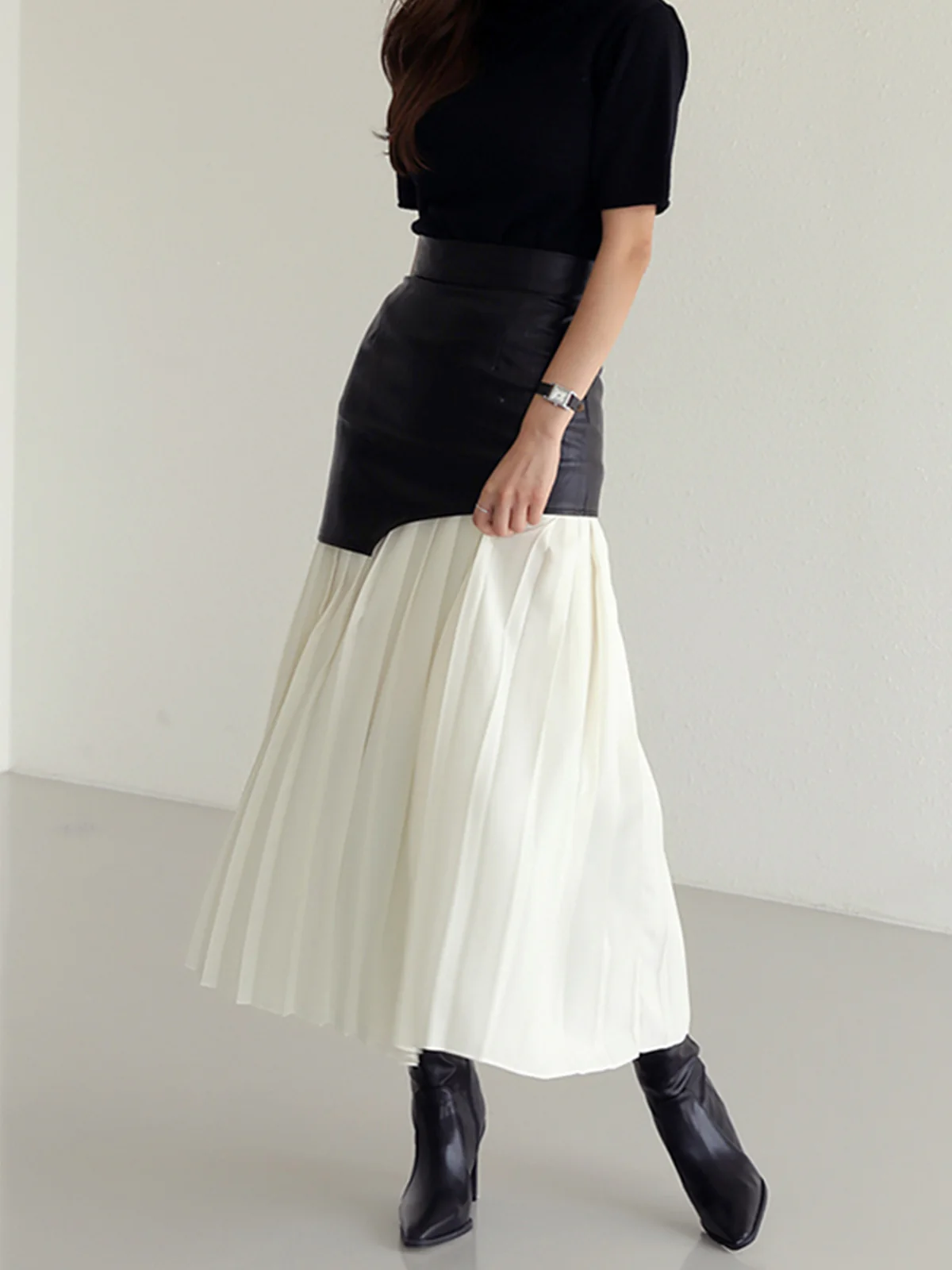 Asymmetric Patchwork Faux Leather Chiffon Pleated Maxi Skirt - Image 2