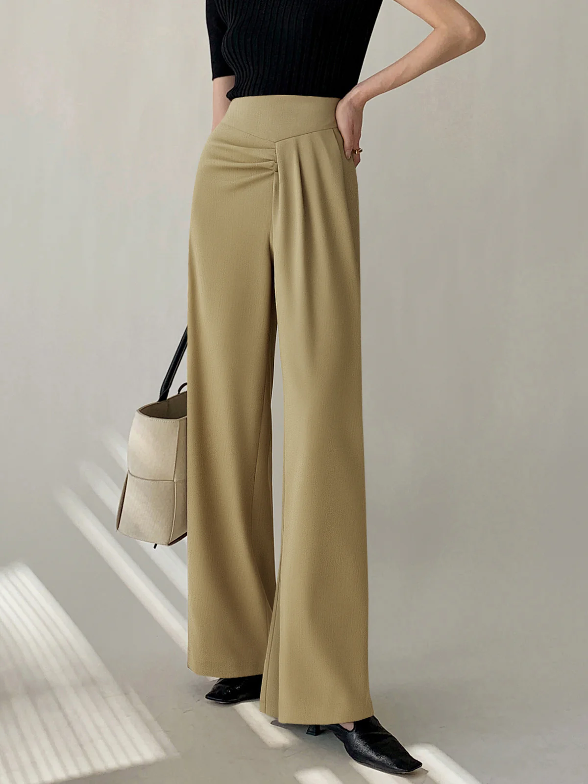 Asymmetric Ruched Mid-Waisted Pants - Image 6