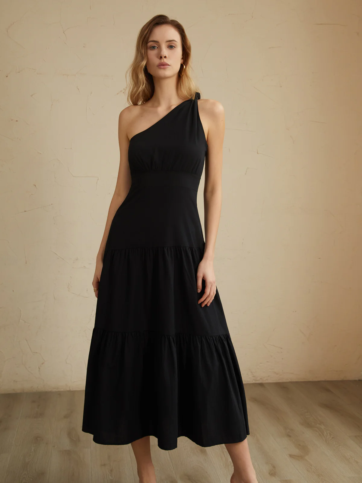Asymmetric Shoulder Knotted Midi Dress - Image 4