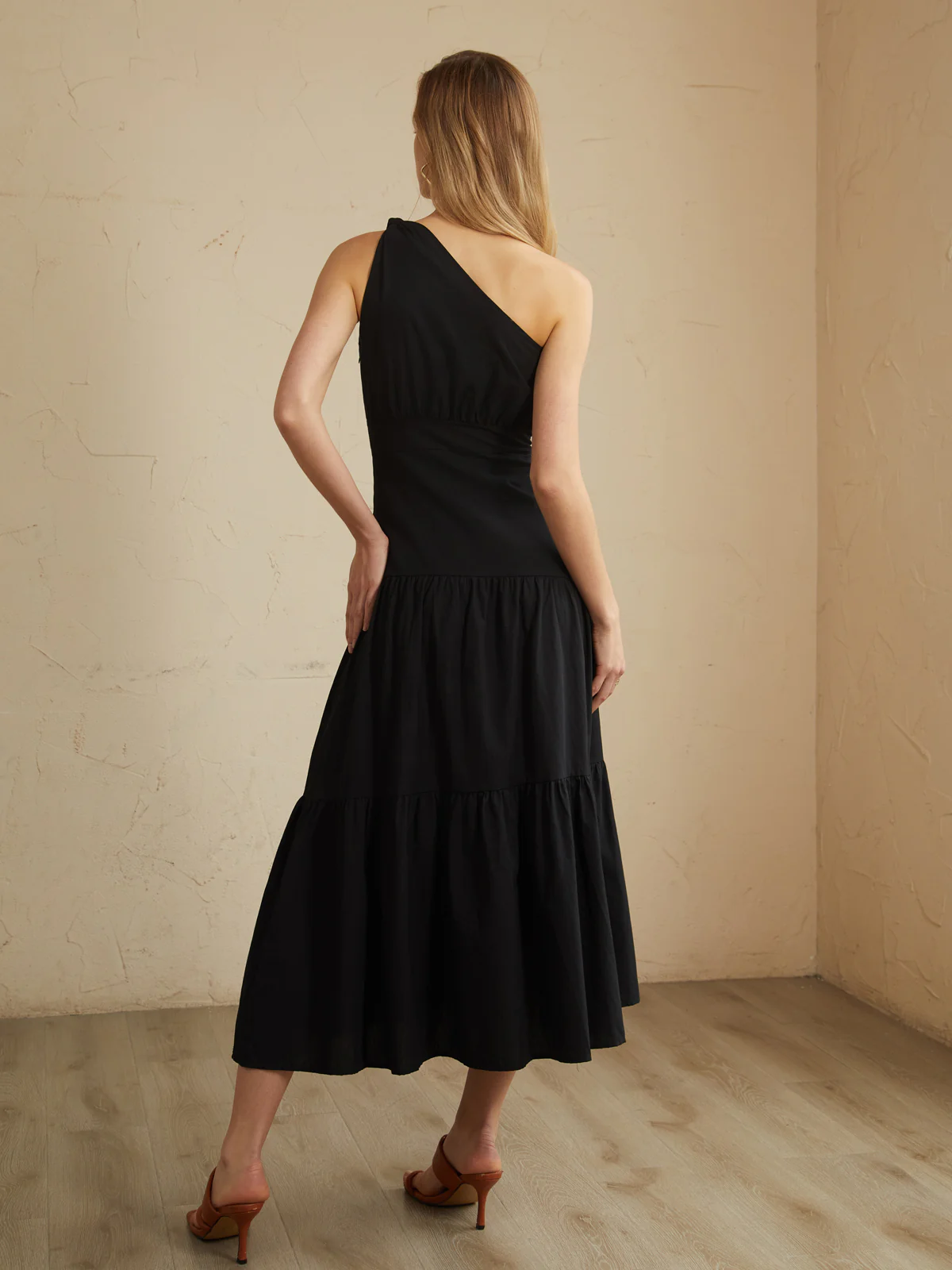 Asymmetric Shoulder Knotted Midi Dress - Image 6