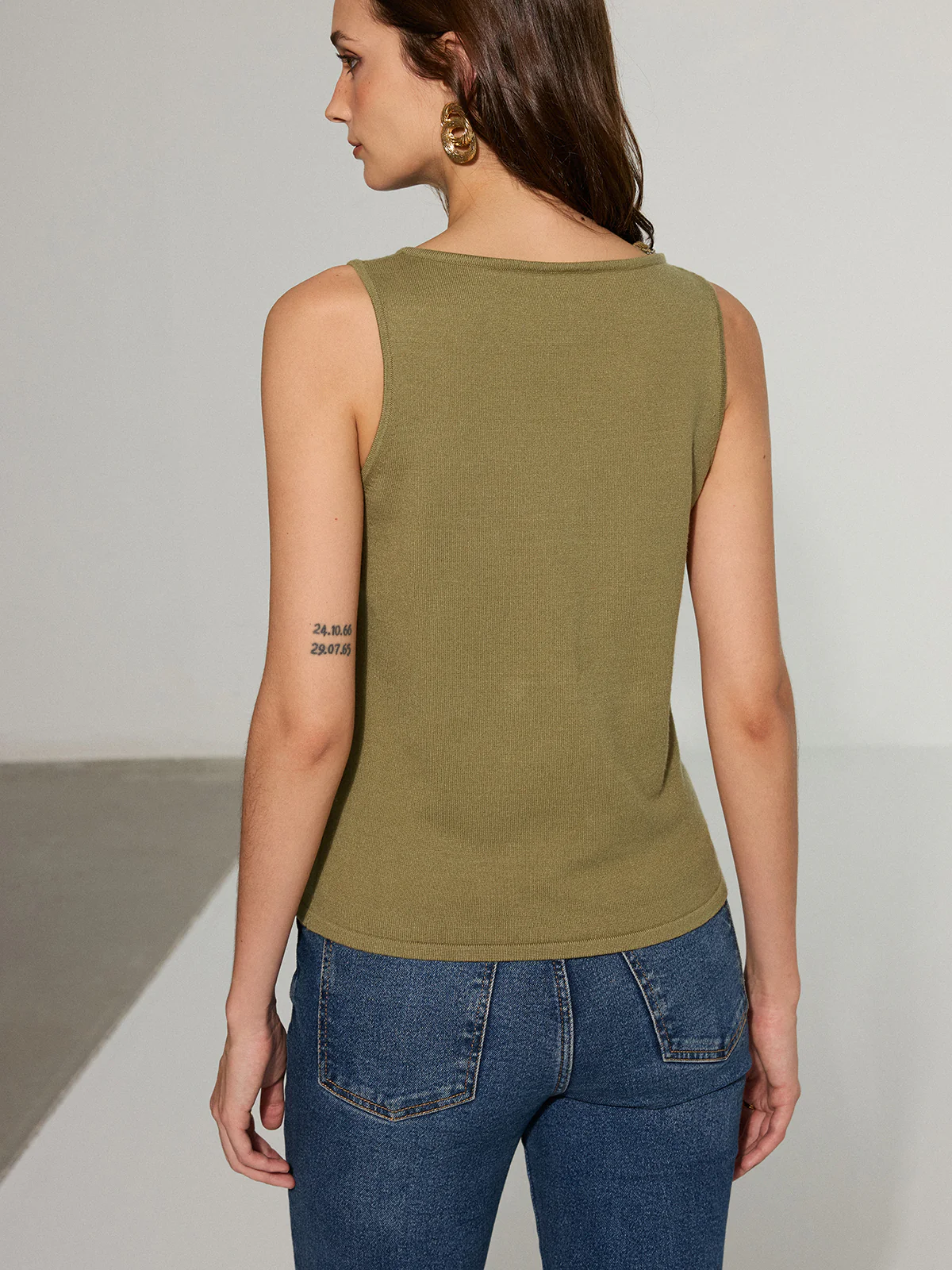 Asymmetric Zipper Sleeveless Top - Image 5