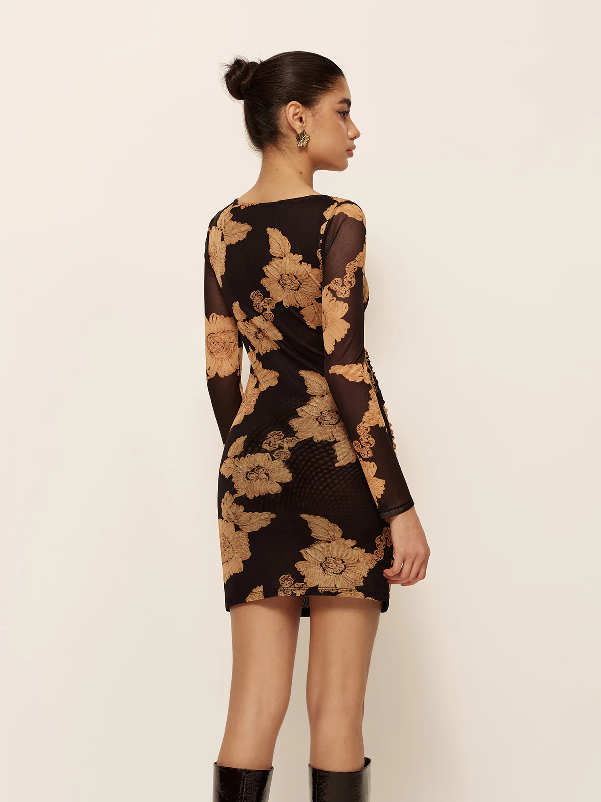 Asymmetrical Neck Long Sleeve Printed Dress - Image 4