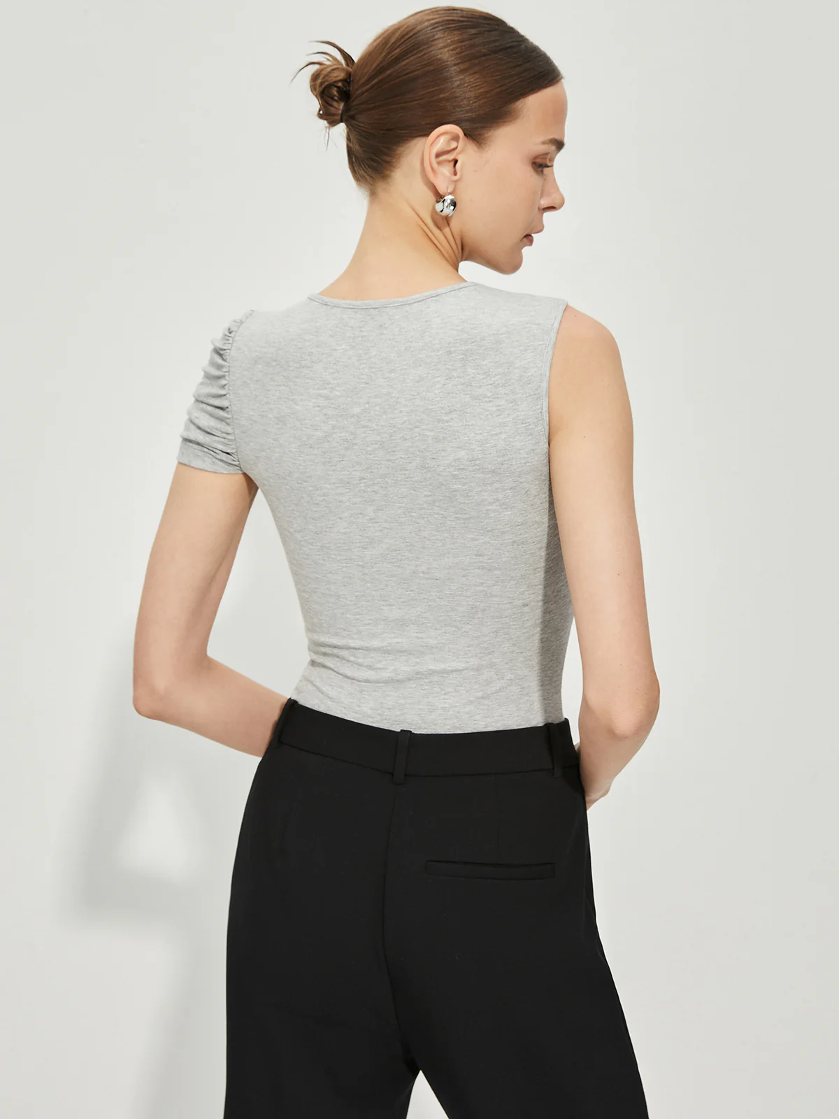 Asymmetrical Pleated Slim Tank Top - Image 4