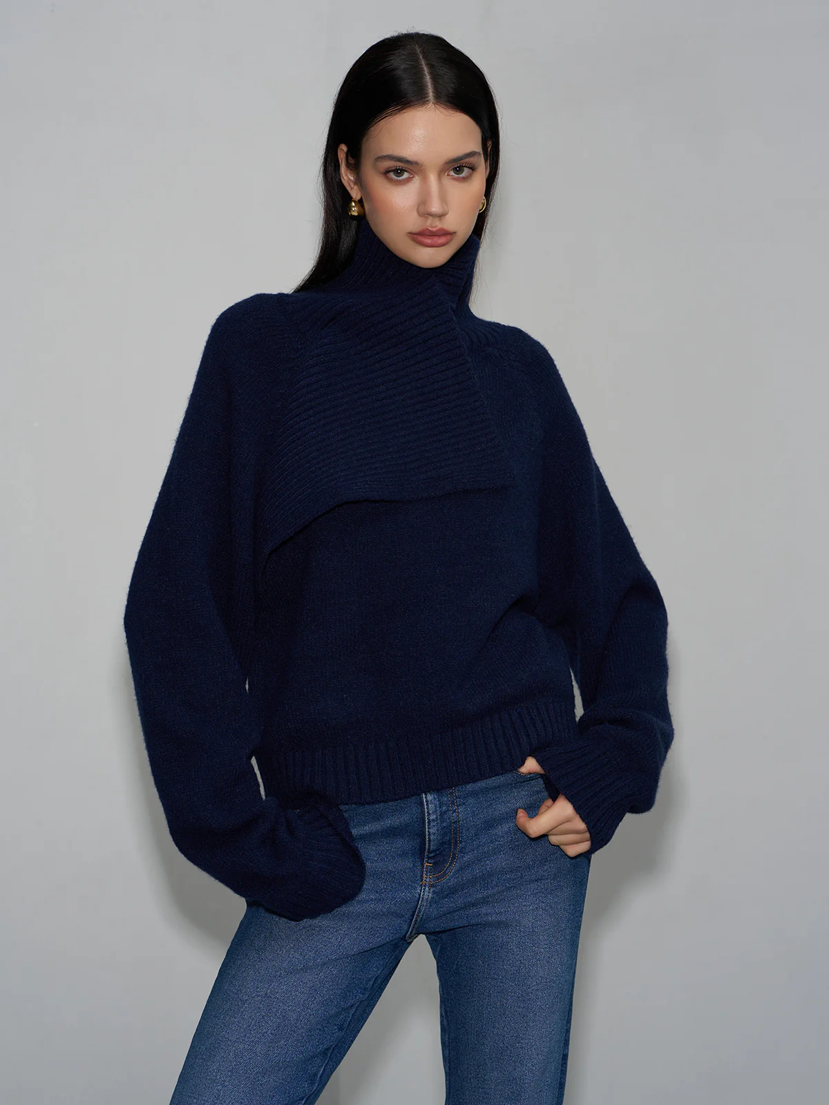 Asymmetrical Turtleneck Plain Sweater - Image 4