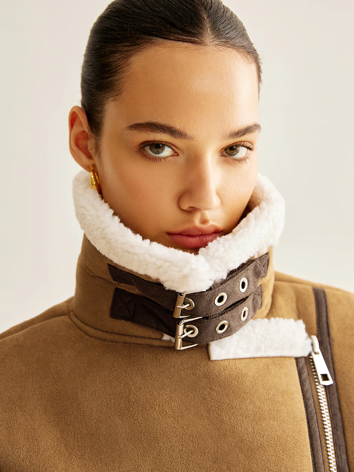 Asymmetrical Zipper Fleece Vest - Image 3