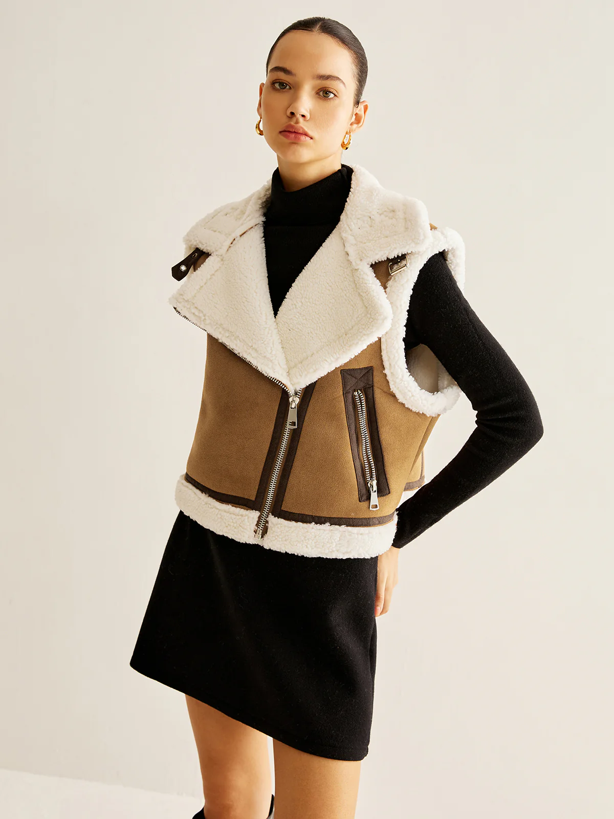 Asymmetrical Zipper Fleece Vest - Image 5