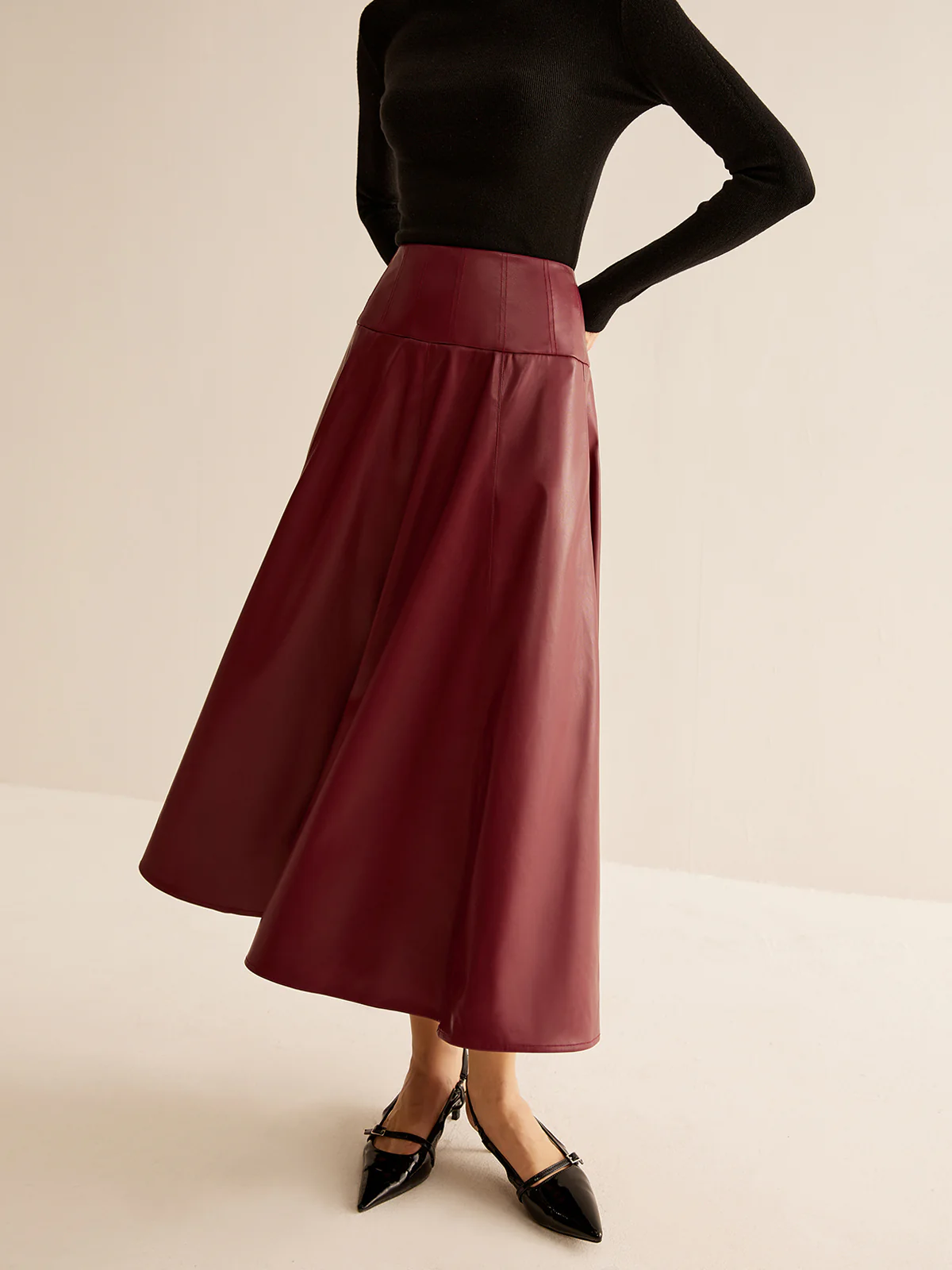 Back Zipper Pleated Faux Leather Skirt - Image 3