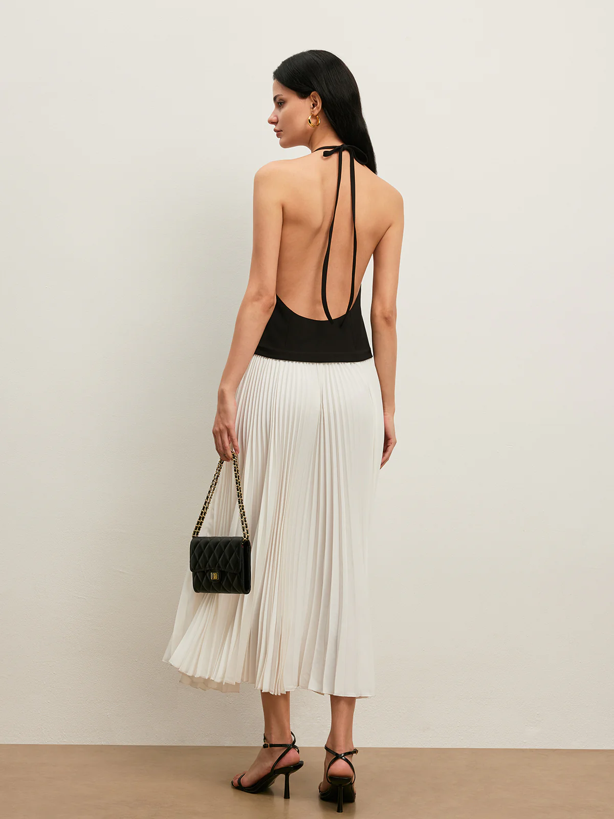 Backless Halter Pleated Dress - Image 5