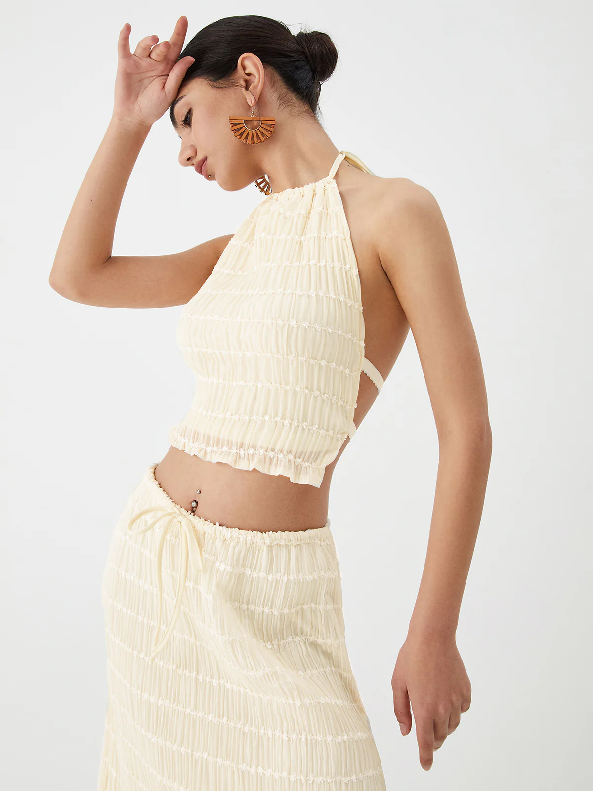 Backless Halter Top With Pleated Maxi Skirt Set - Image 3