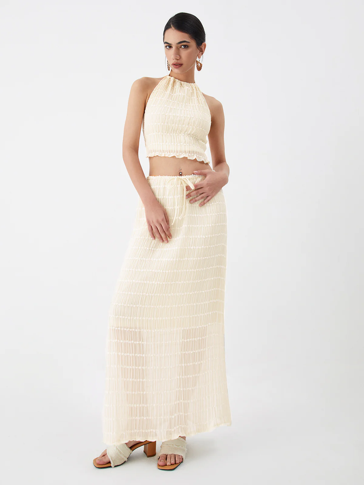 Backless Halter Top With Pleated Maxi Skirt Set - Image 4