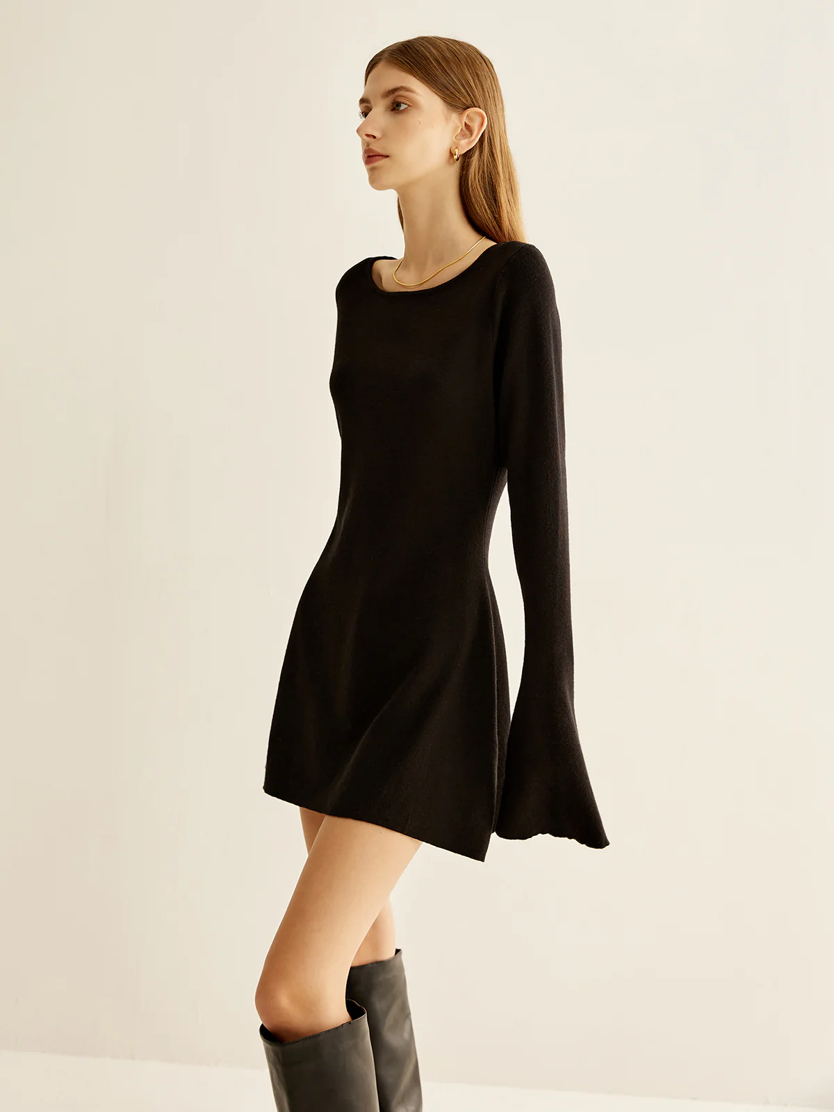 Backless Slim Short Dress - Image 6
