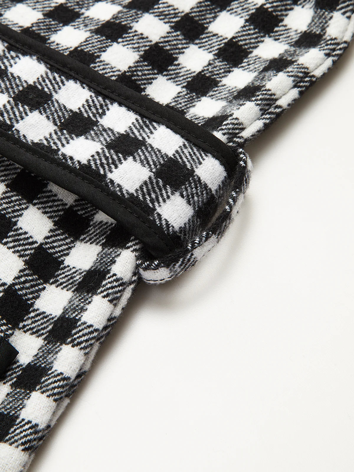 Belted Checkered Collared Jacket - Image 5