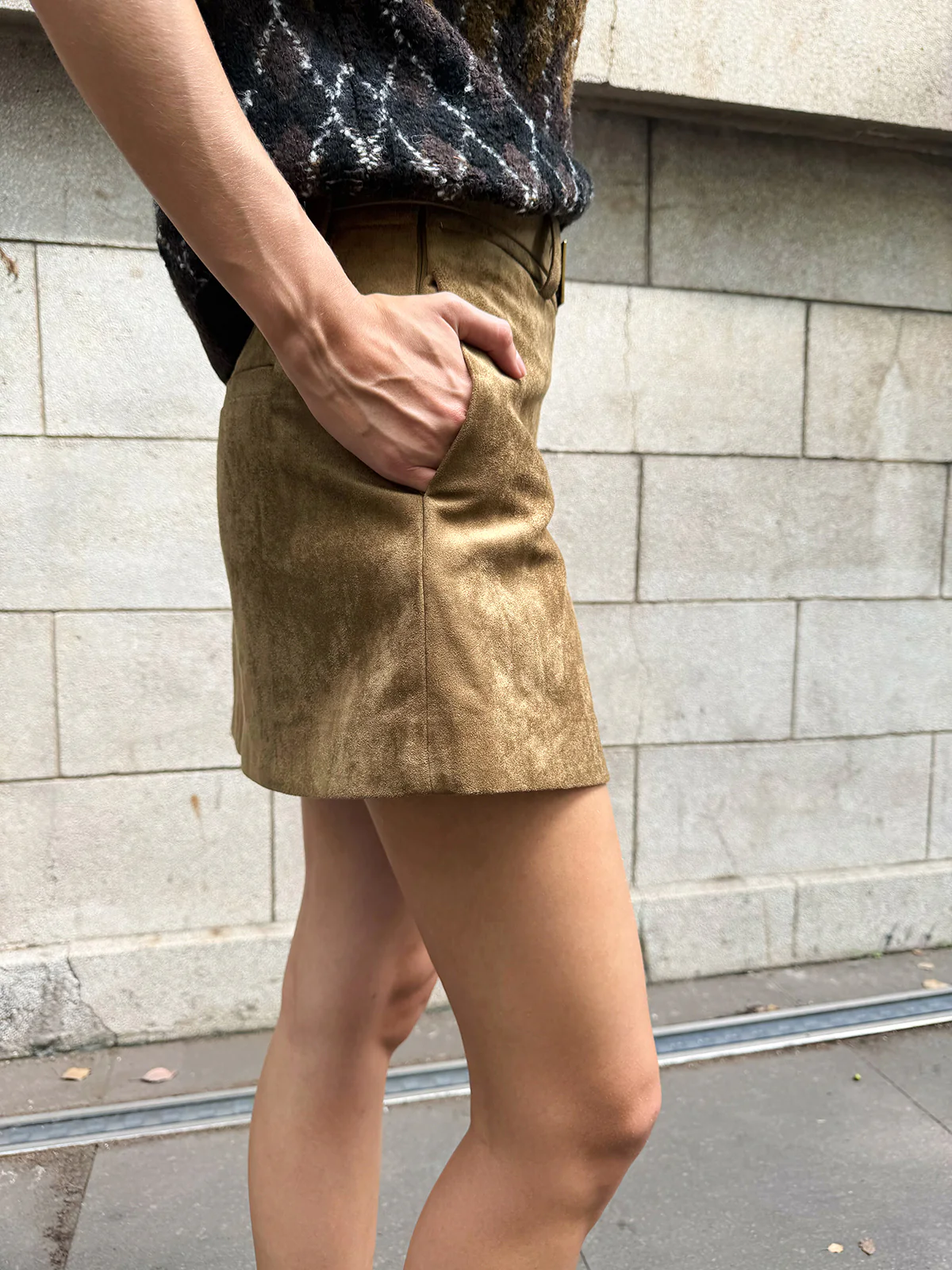 Belted Suede Effect Slit Mini Skirt - Image 5