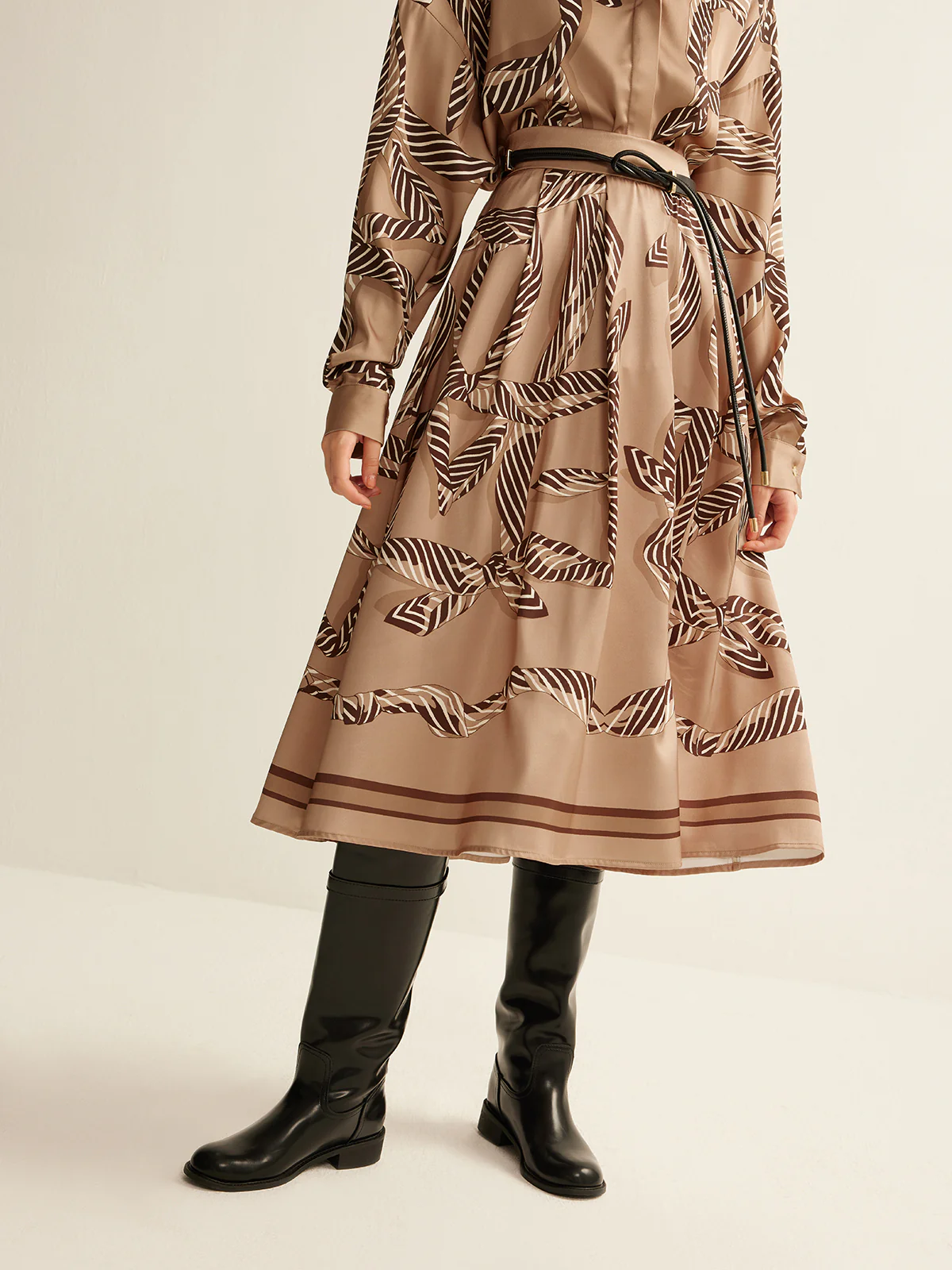 Boheme Printed Midi Skirt Without Belt - Image 4