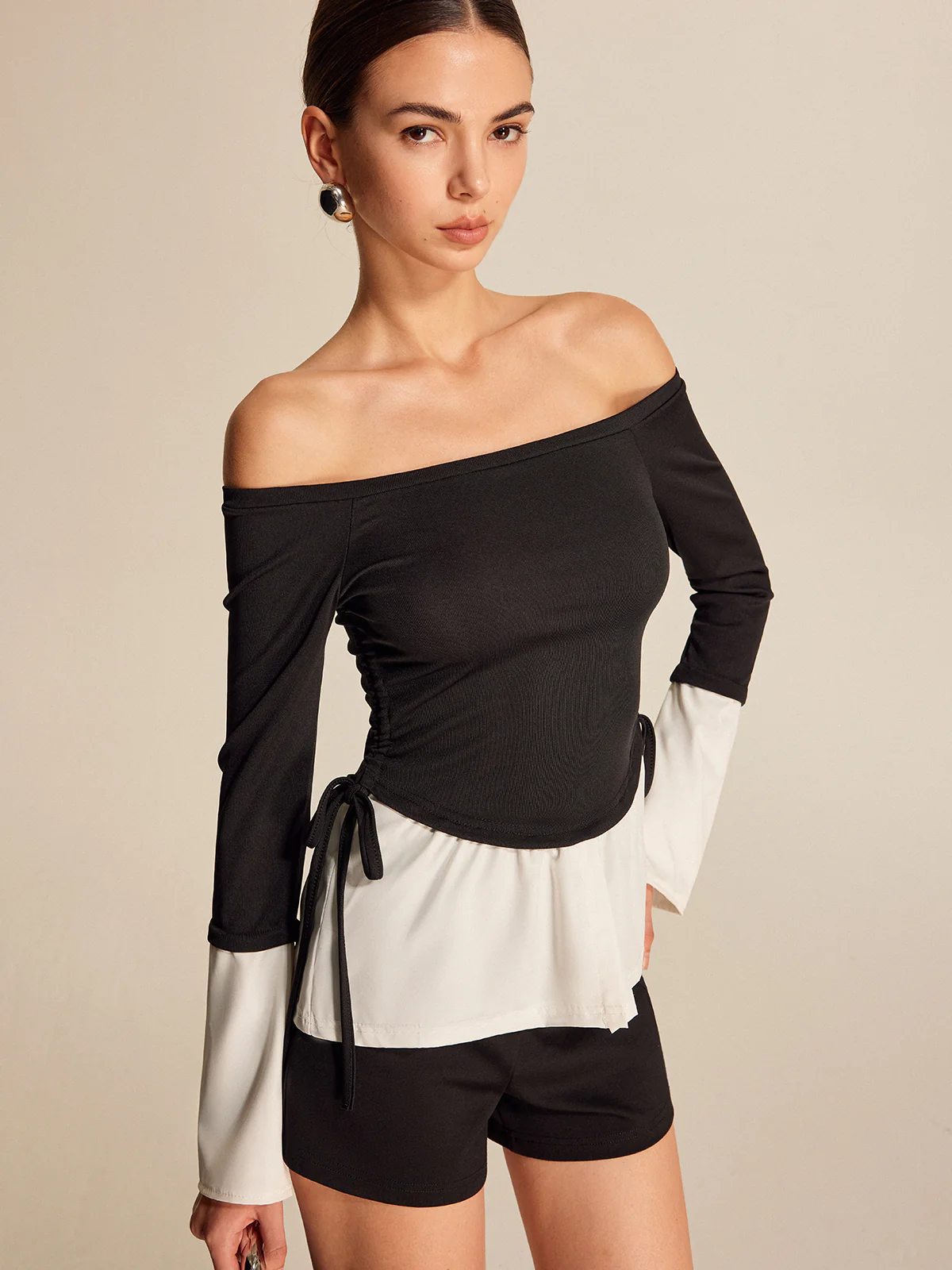 Bold Contrast Off-Shoulder Straight Neck Blouse - Image 4