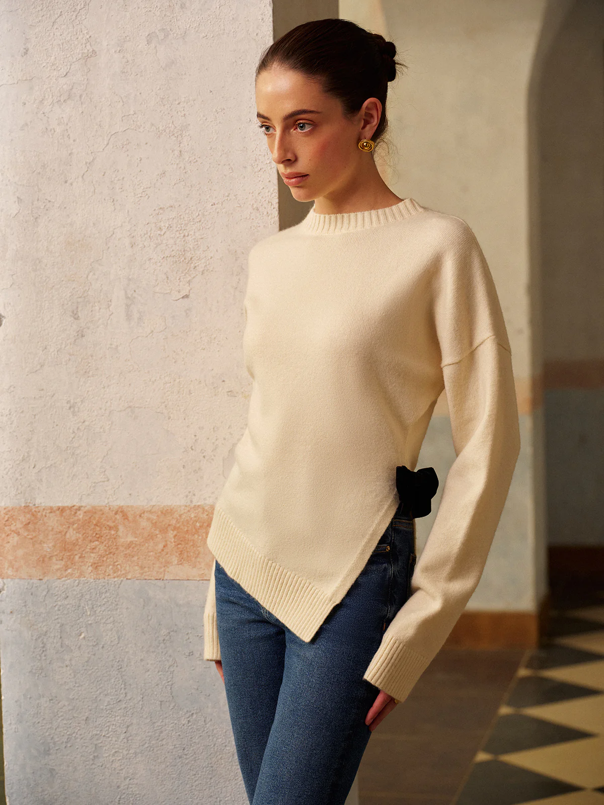 Bow-Decor High Stretch Slit Sweater - Image 5
