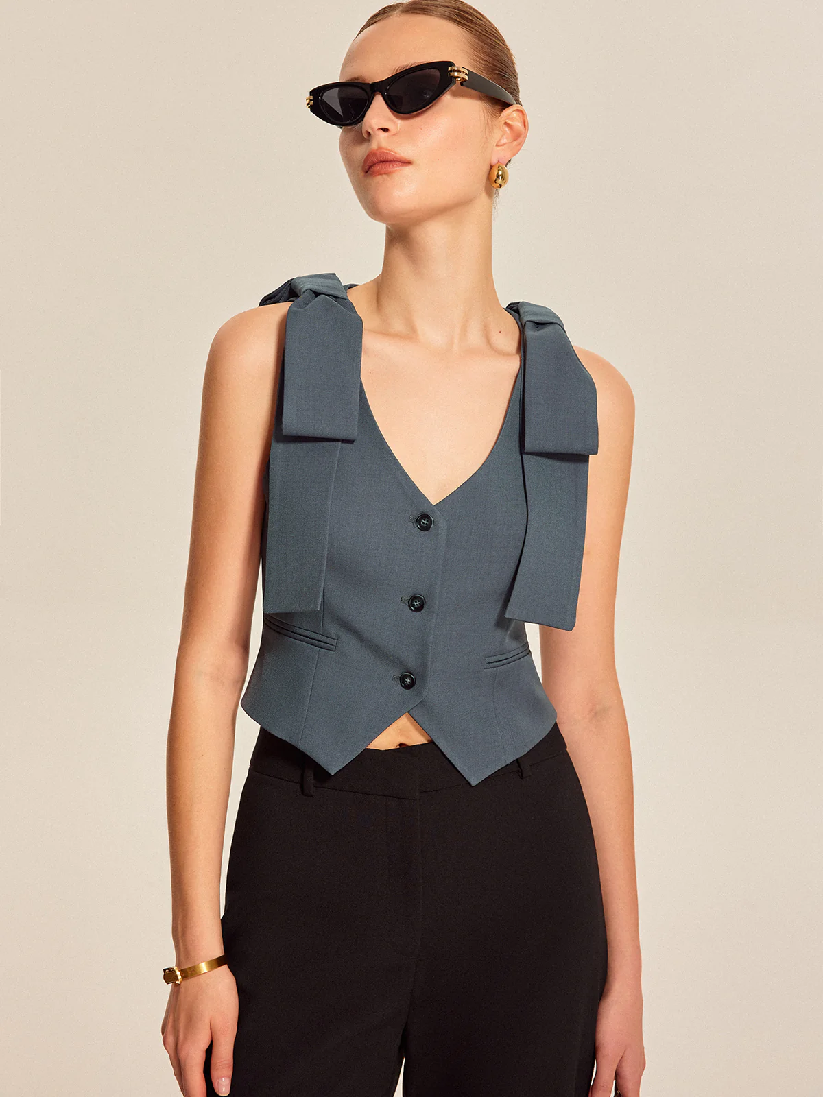 Bow Shoulder Tailored Vest - Image 4