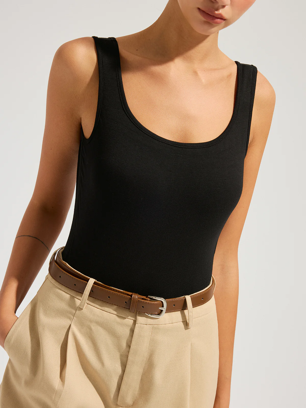 Bra-Free Backless Square Neck Bodysuit - Image 4