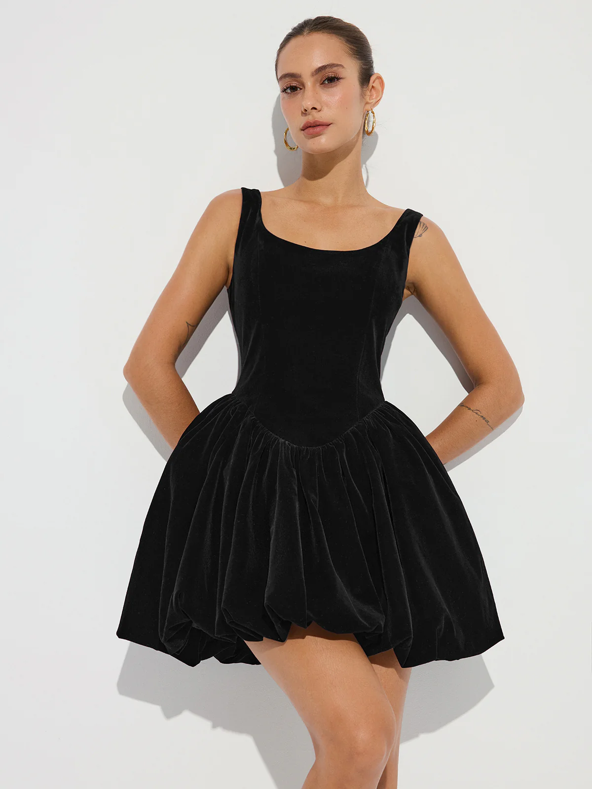 Bubble Hem Velvet Strappy Mini Dress - Image 8
