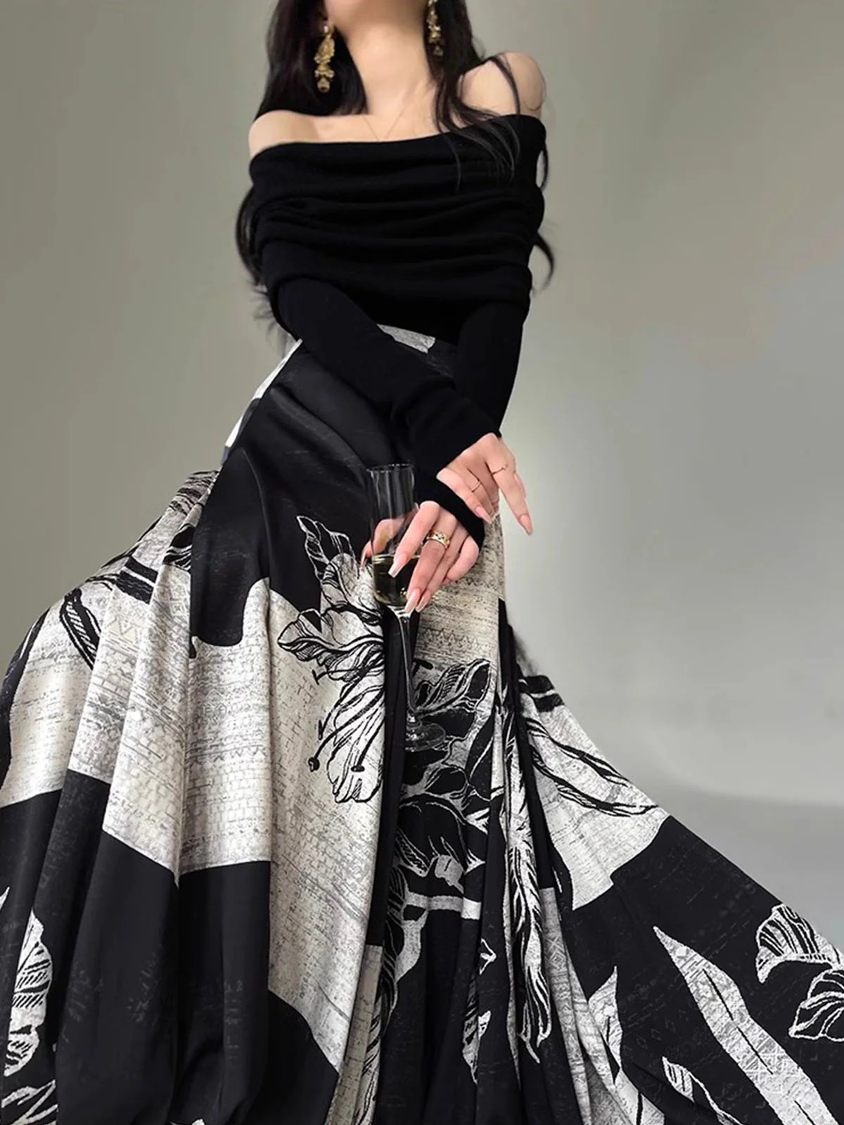 Bud Waist Side-Zipper Midi Skirt - Image 2