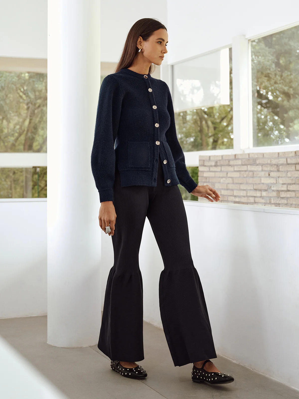 Button-Front Crew Neck Ribbed Knit Cardigan - Image 4