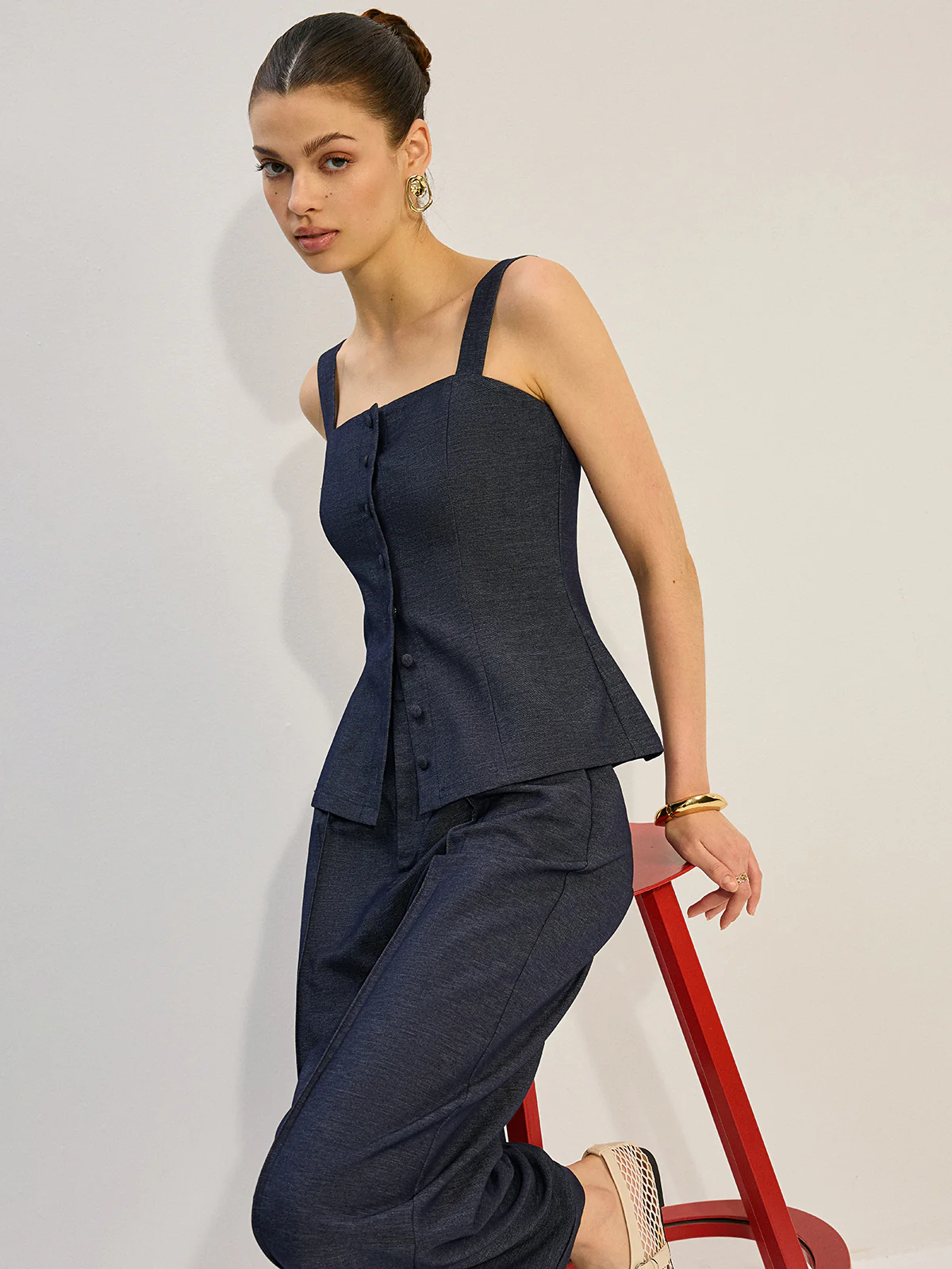 Button-Front Denim Vest Top - Image 7