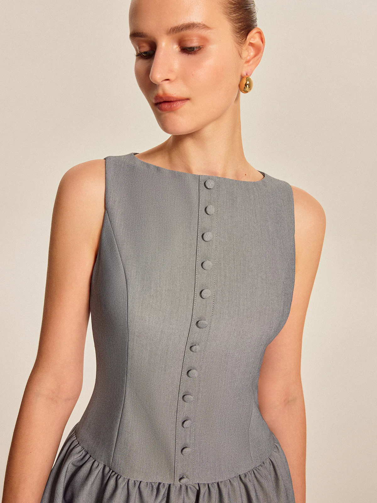 Button Front Pleated Sleeveless Dress - Image 4