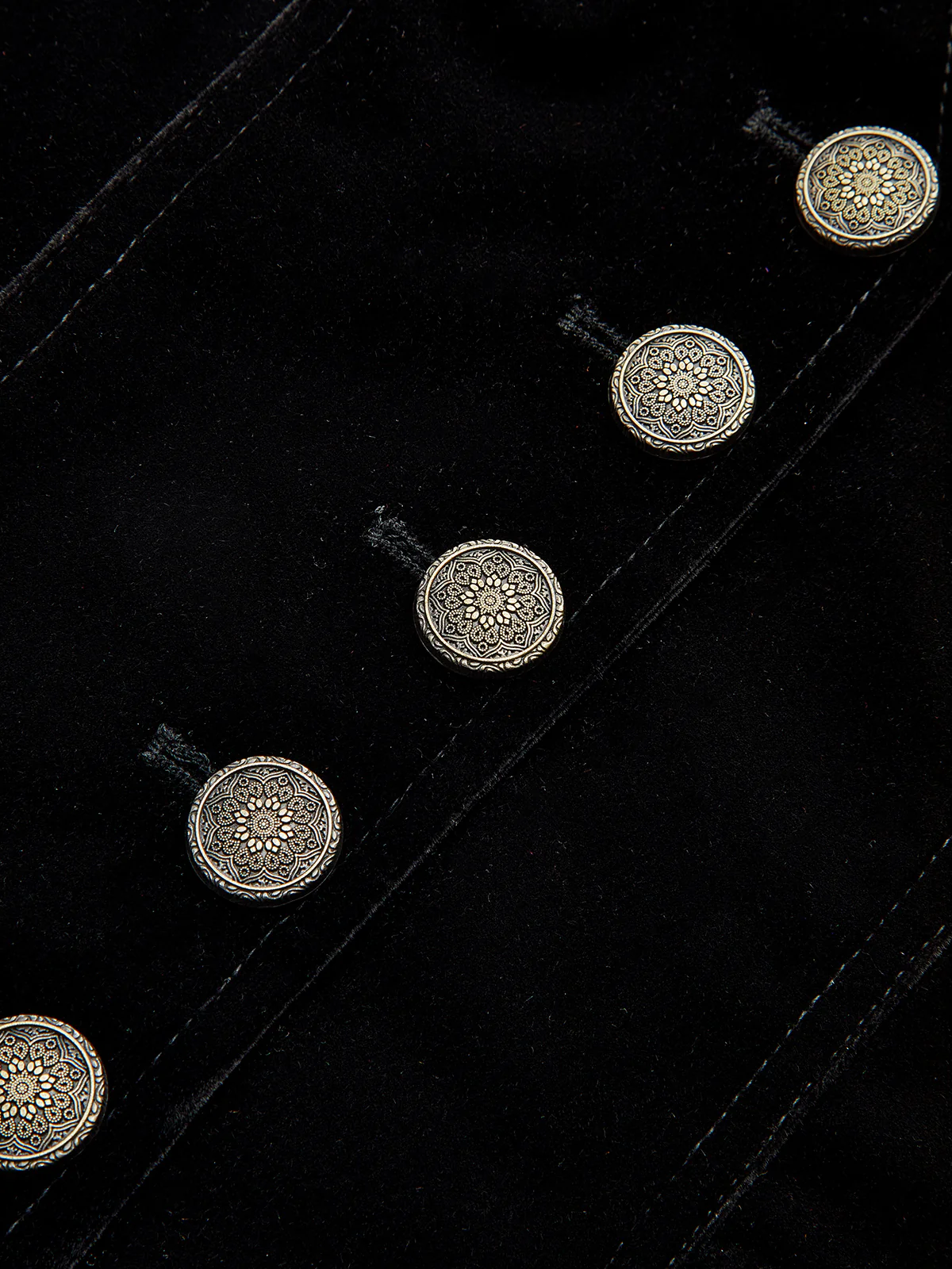 Button-Front Velvet Fitted Vest - Image 3