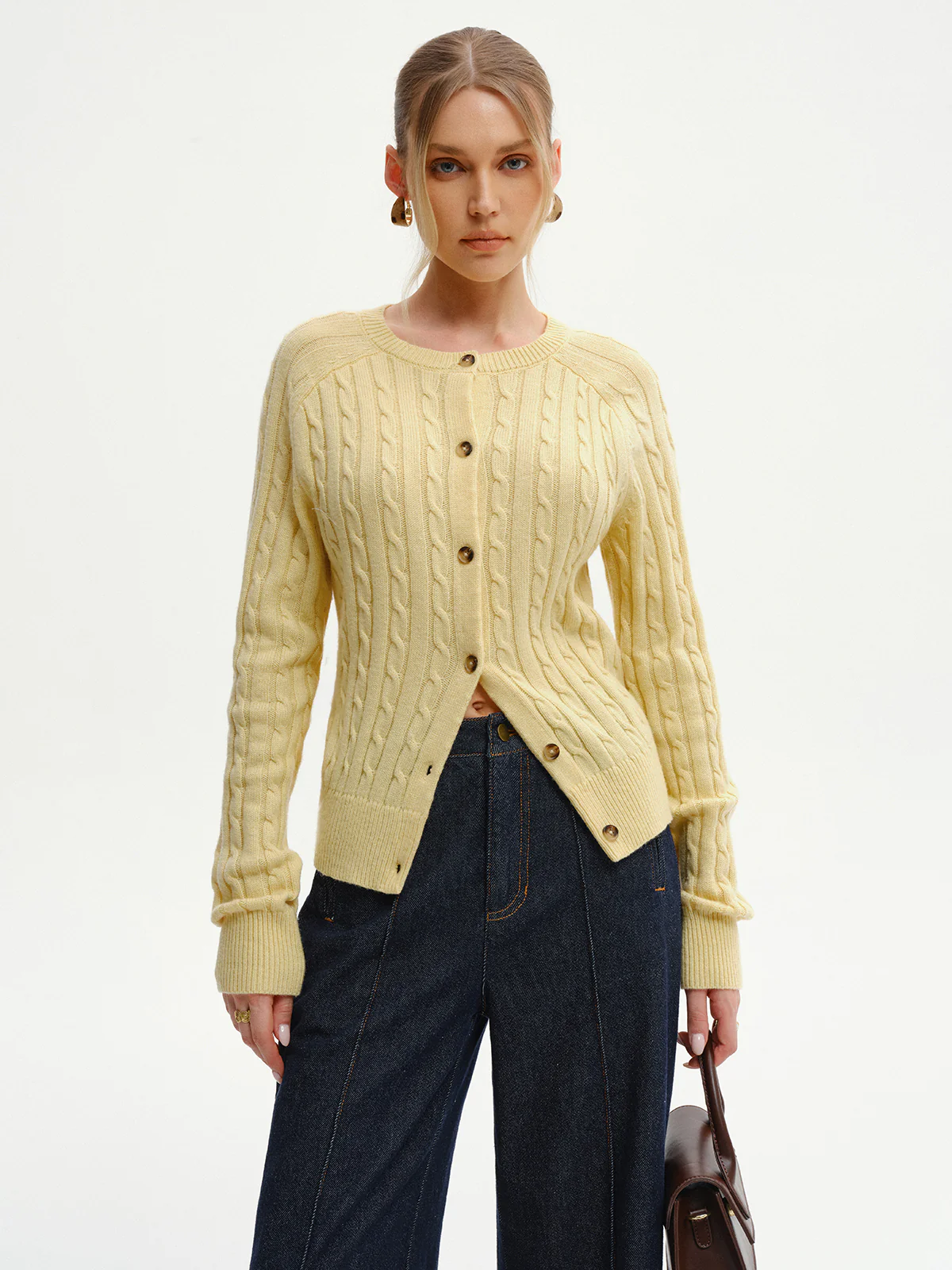 Cable-Knit Buttoned Cardigan - Image 4