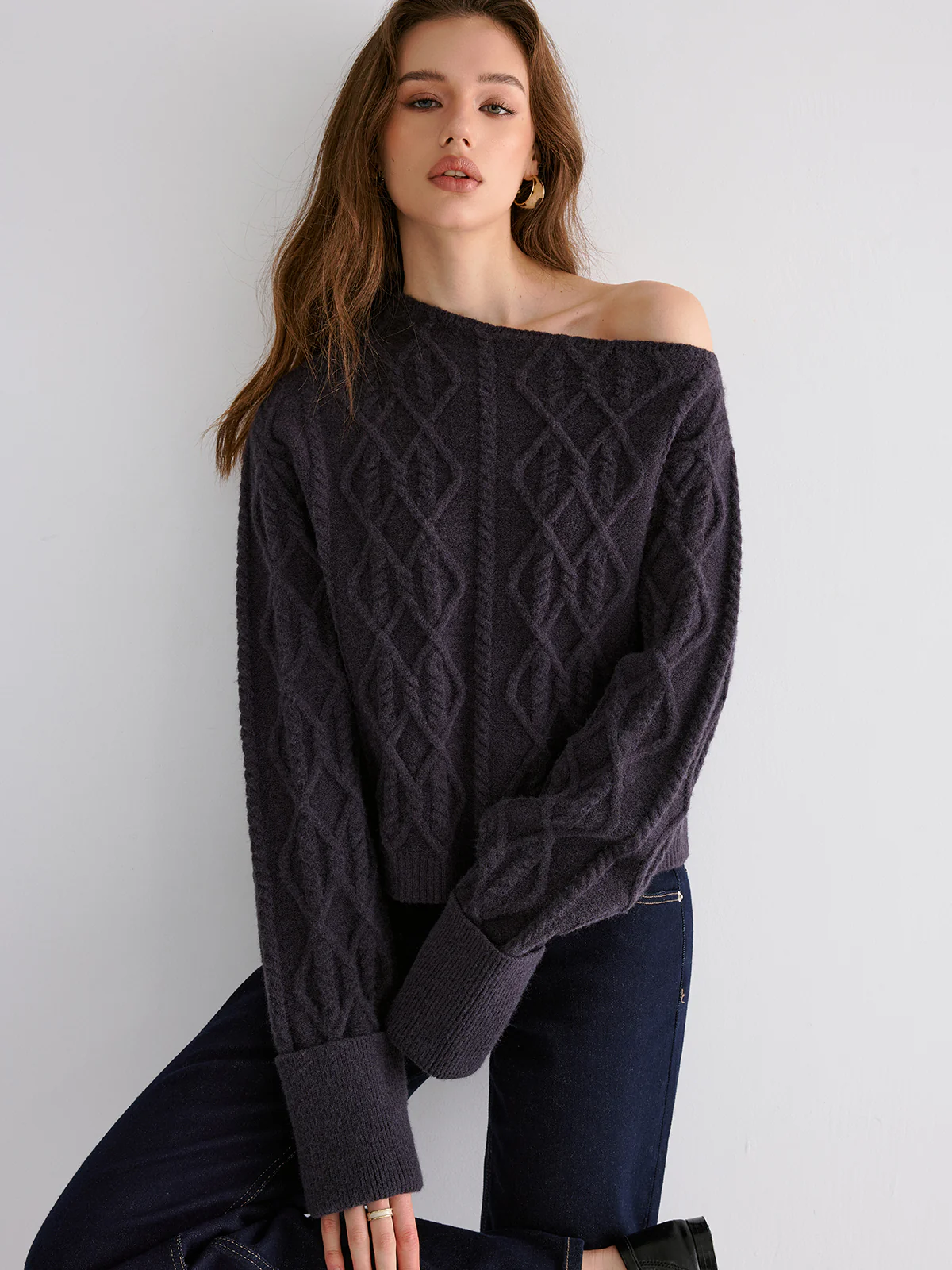 Cable Knit Off-shoulder Sweater - Image 5