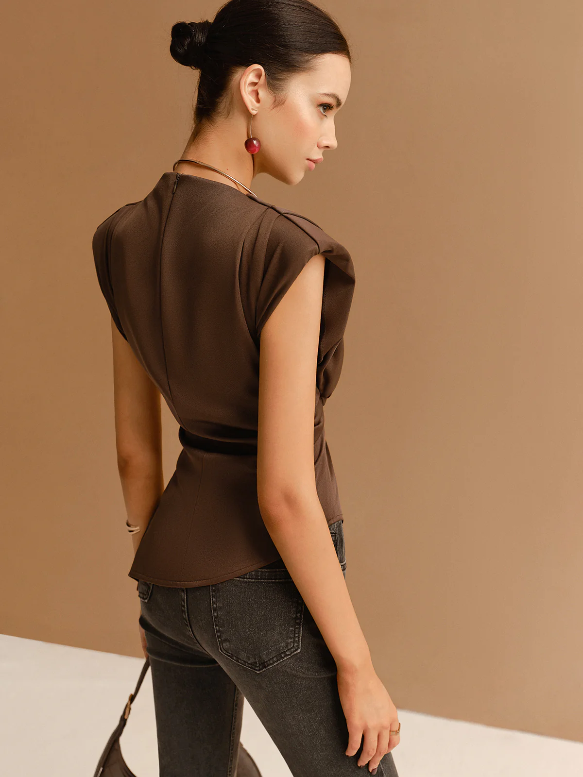 Cap Sleeve Asymmetrical Hem Skinny T-Shirt - Image 7