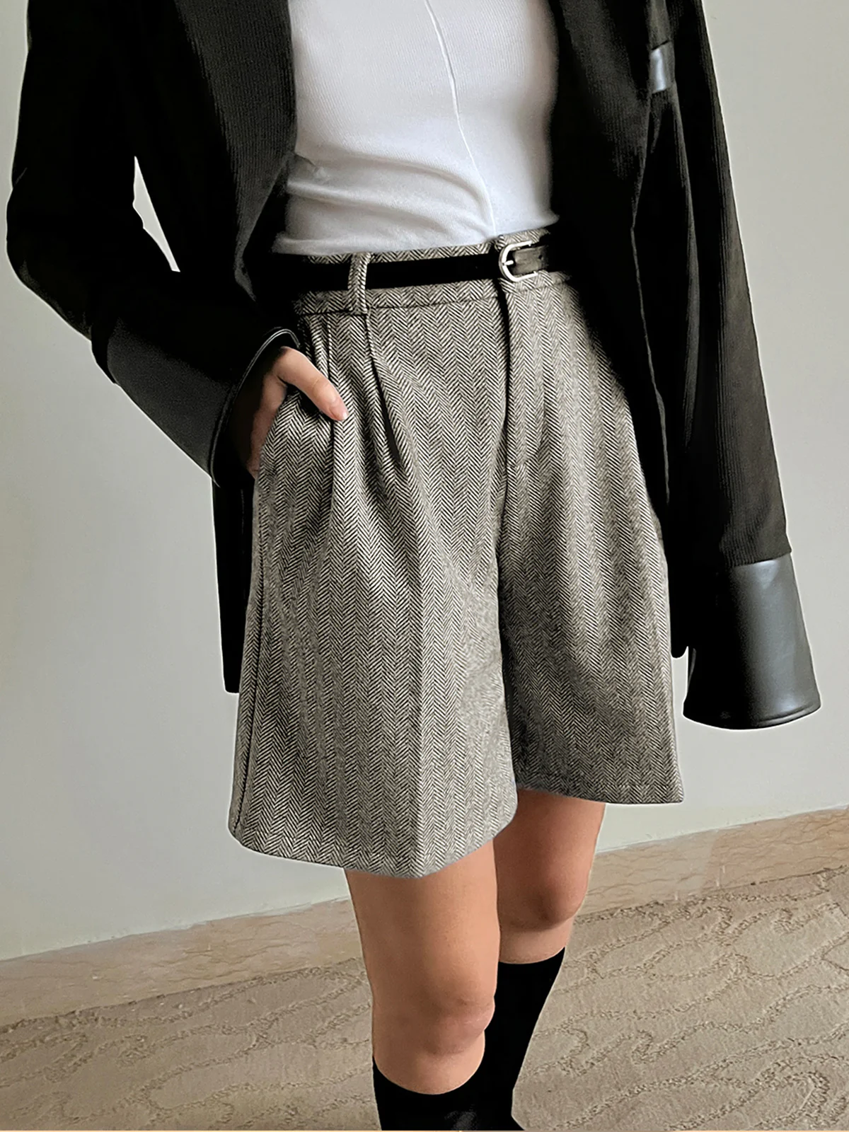 Chevron Tweed Belted Knee Shorts - Image 4
