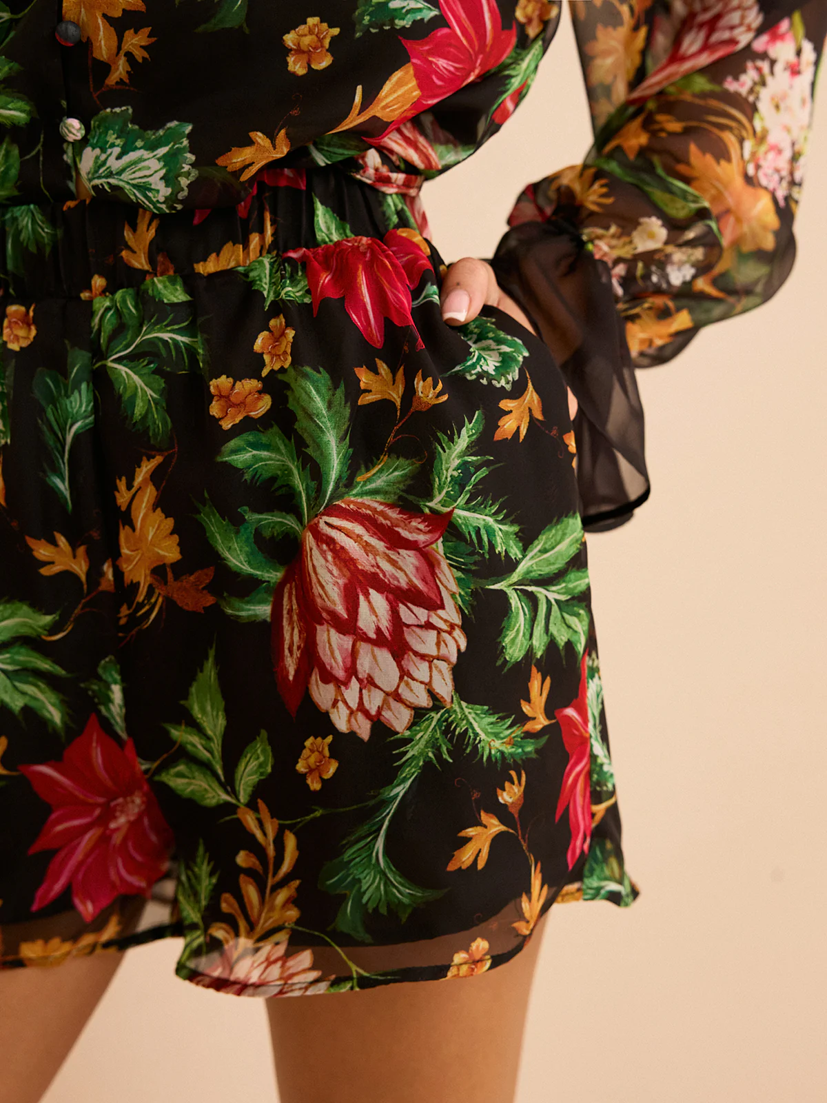 Chiffon Floral Print Elastic Waist Shorts - Image 6
