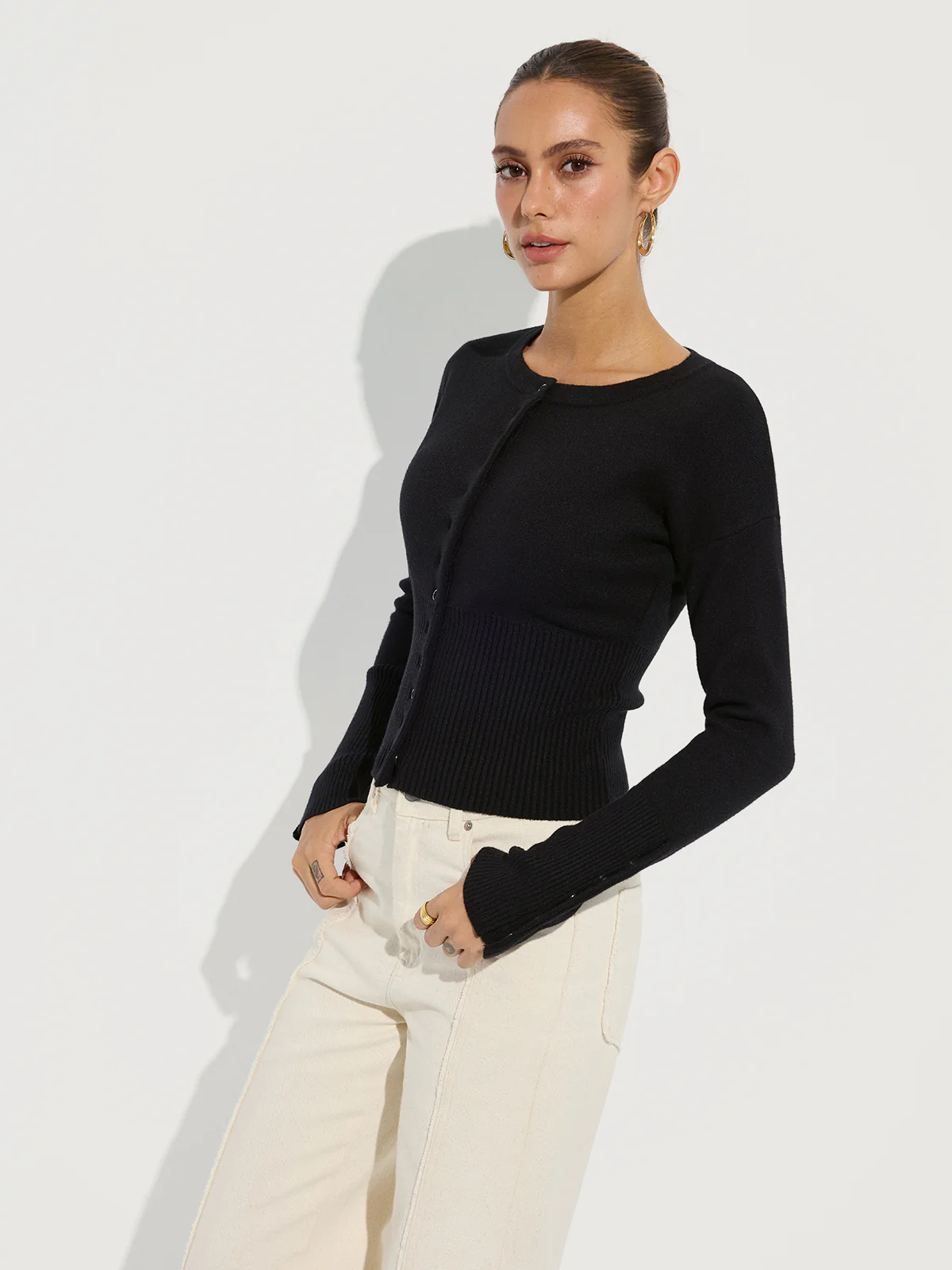 Cinched Waist Crew Neck Knit Cardigan - Image 4