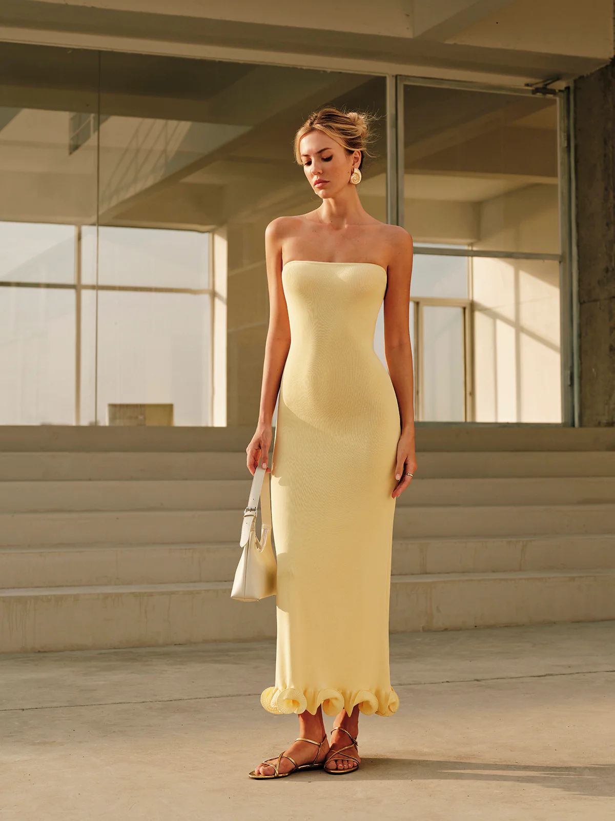 Cold-Shoulder Knit Ruffle Dress - Image 5