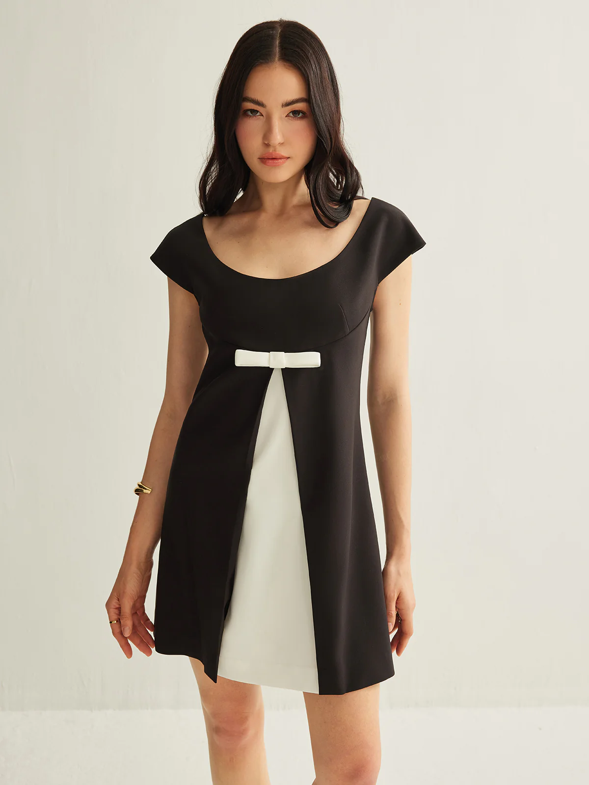 Color Block Bow Detail Dress - Image 3