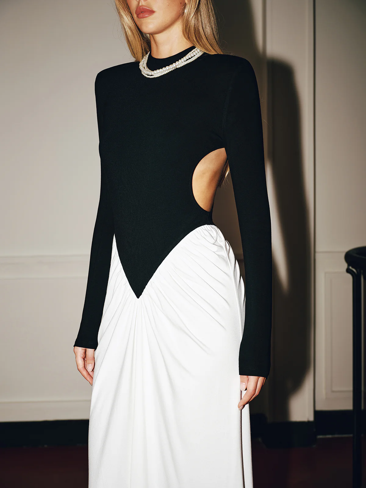 Color Block Cut-Out Long Sleeve Maxi Dress - Image 4