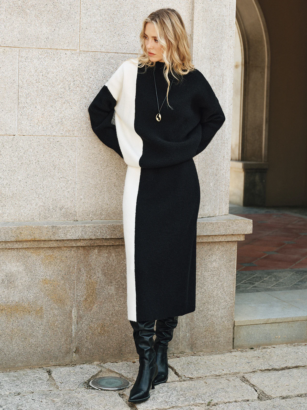 Color-Block Knit Sweater and Midi Skirt Set - Image 2
