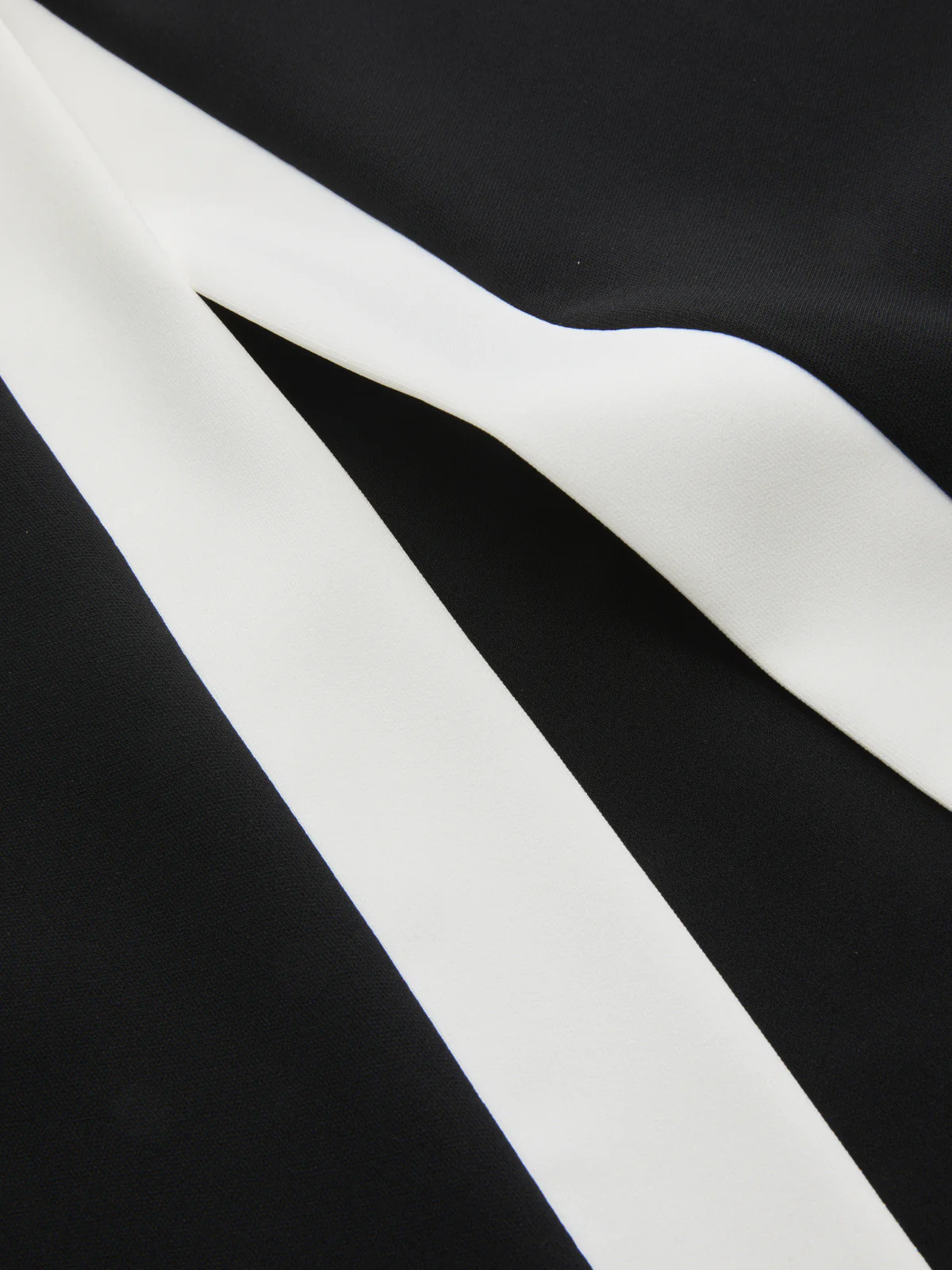 Color Block Metal Detail Midi Skirt - Image 5