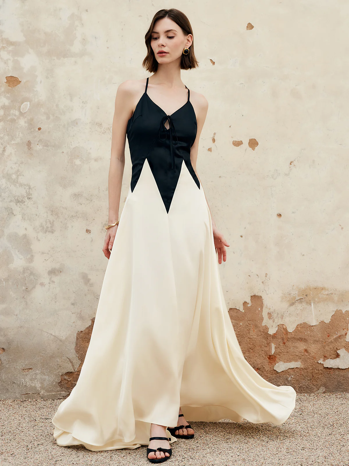 Color Block Pleated Cutout Cami Long Dress - Image 2