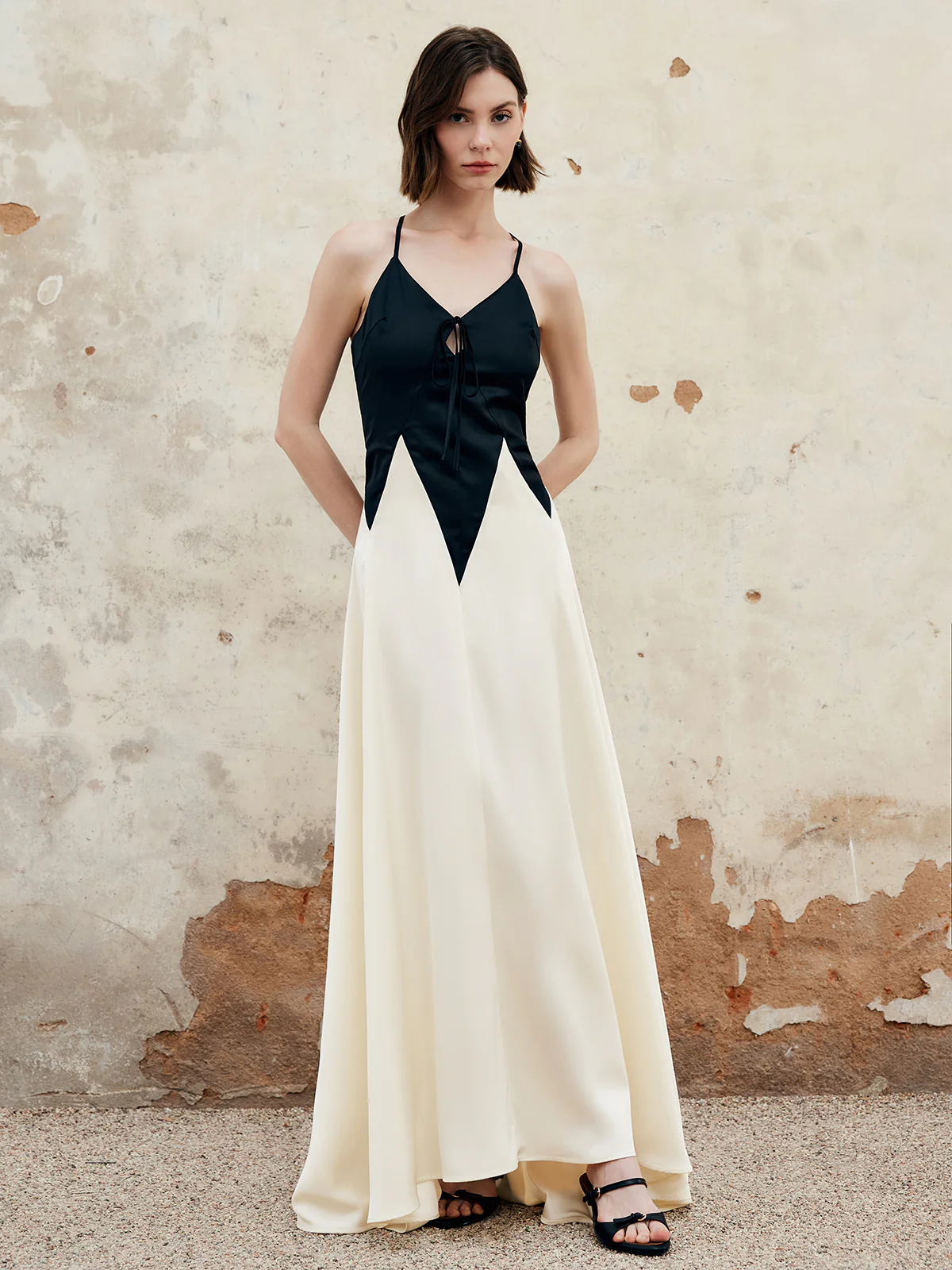 Color Block Pleated Cutout Cami Long Dress - Image 4